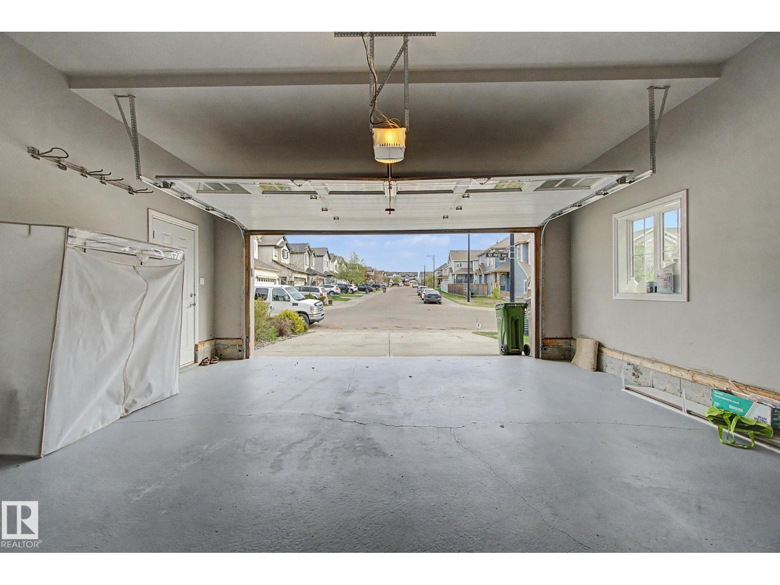 6016 10 Av Sw Property Photo 53