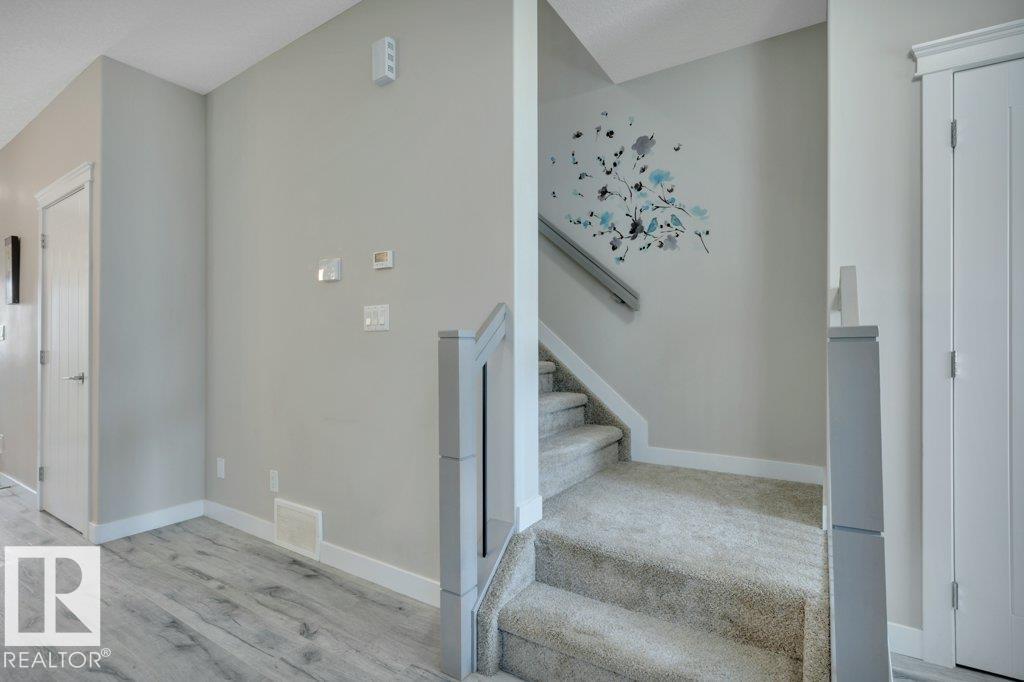 729 Berg Lo Property Photo 18
