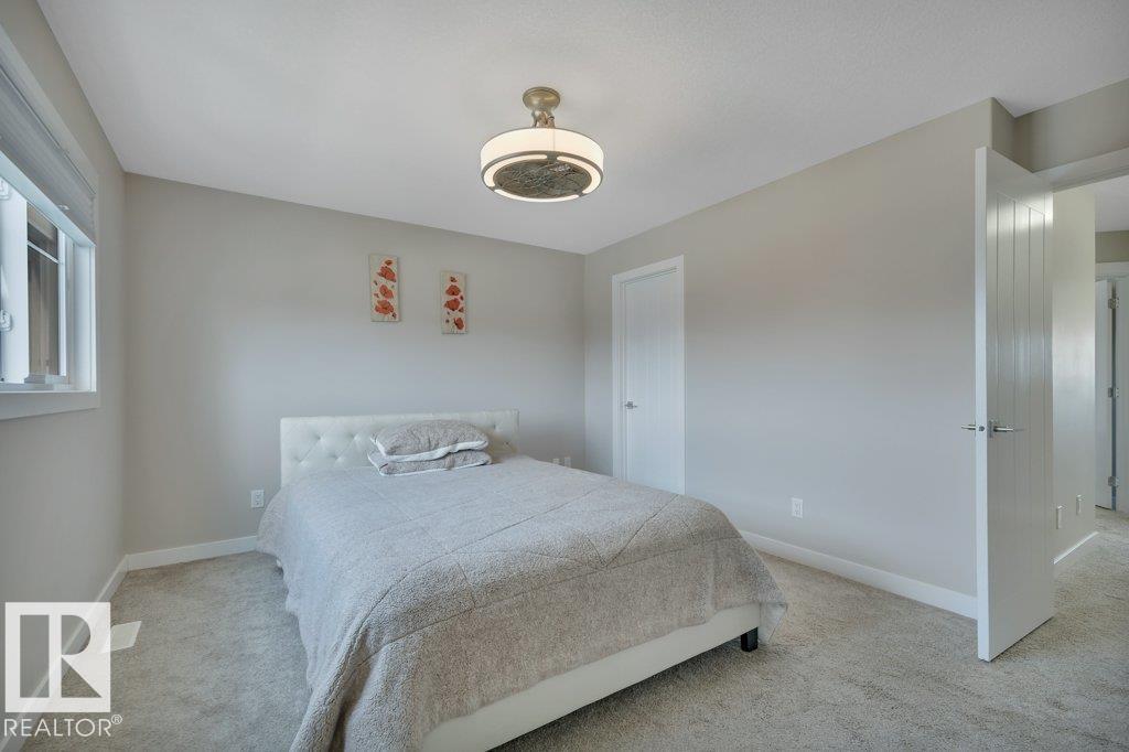 729 Berg Lo Property Photo 26