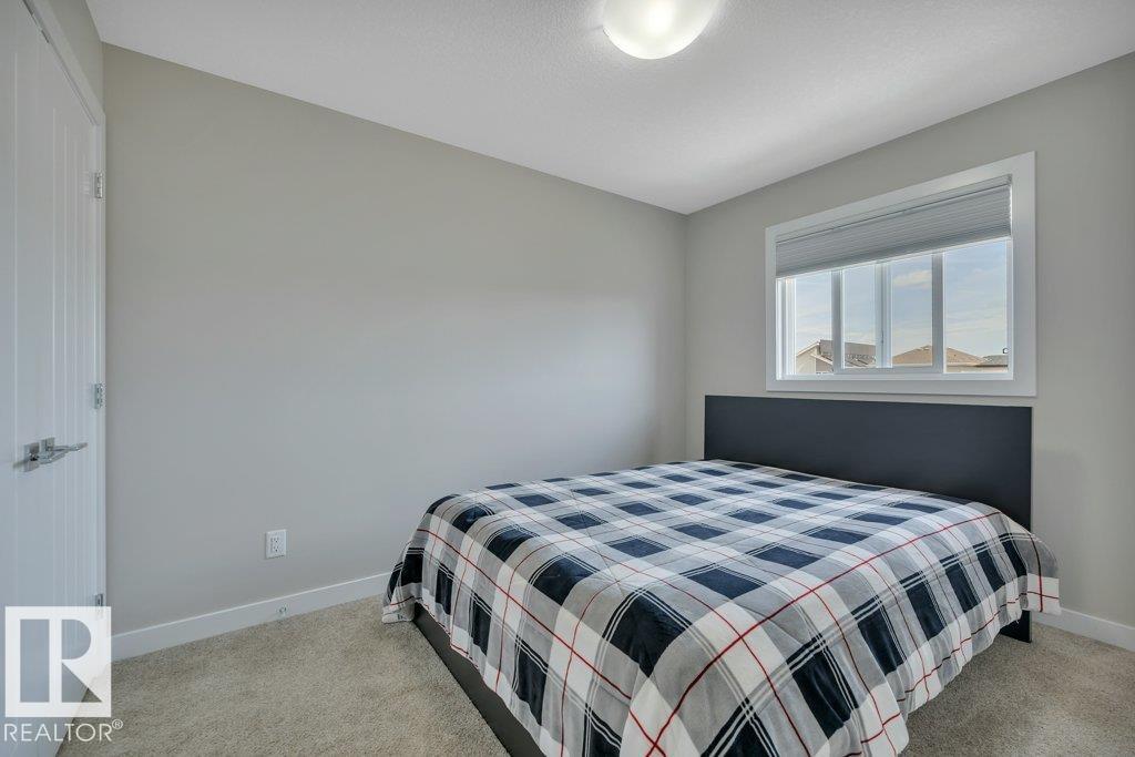 729 Berg Lo Property Photo 28