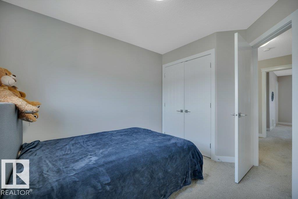 729 Berg Lo Property Photo 30