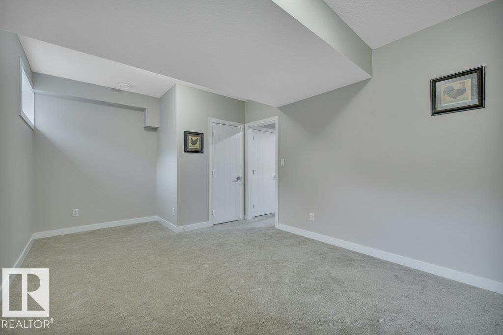 729 Berg Lo Property Photo 41