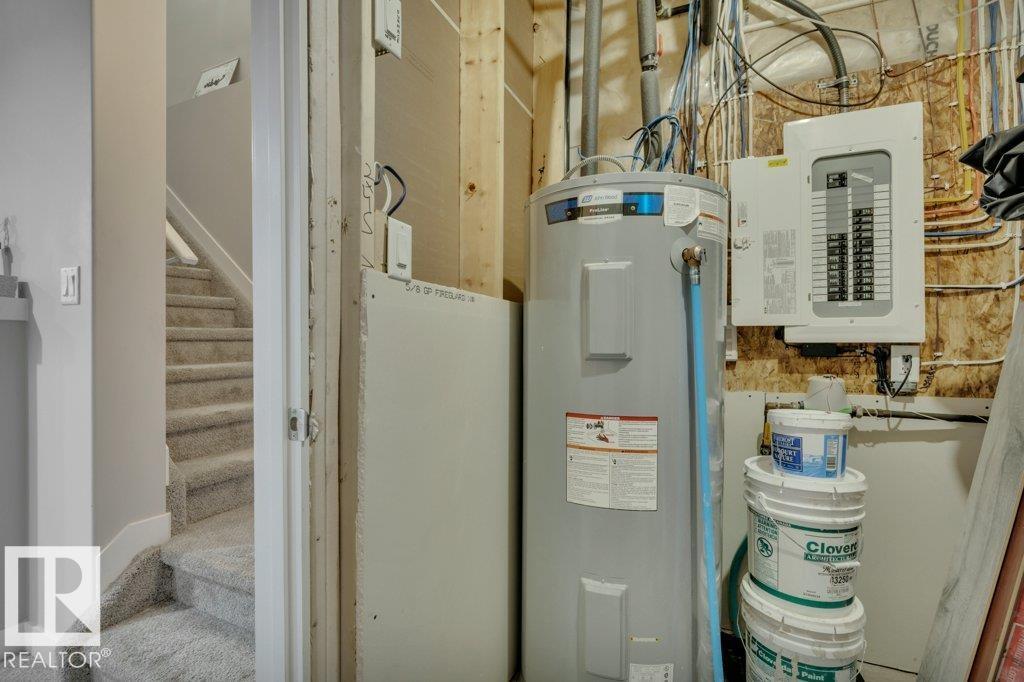 729 Berg Lo Property Photo 44