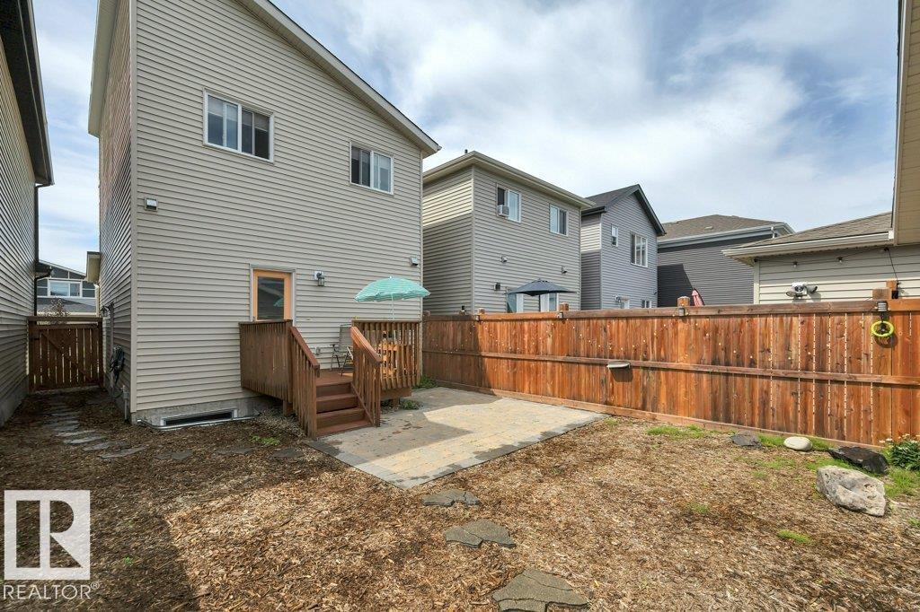 729 Berg Lo Property Photo 47