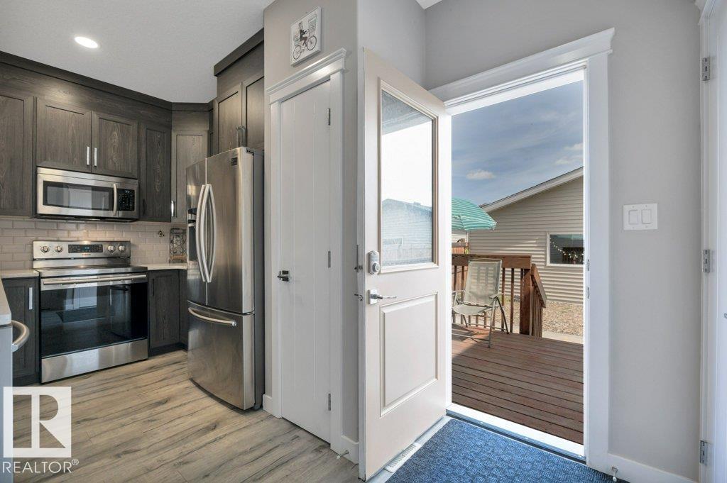 729 Berg Lo Property Photo 50