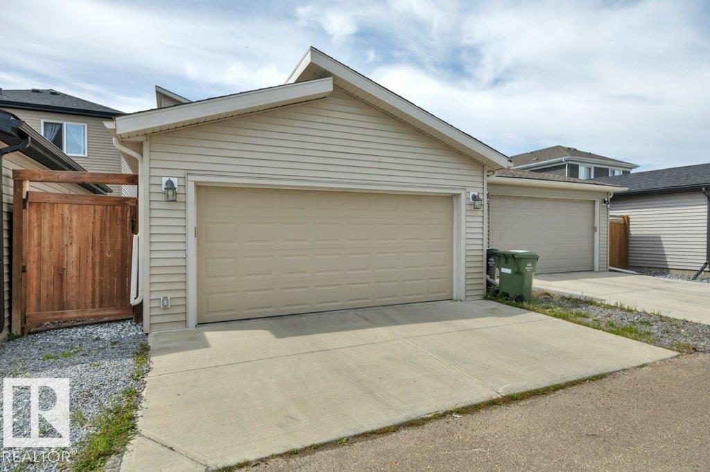 729 Berg Lo Property Photo 54