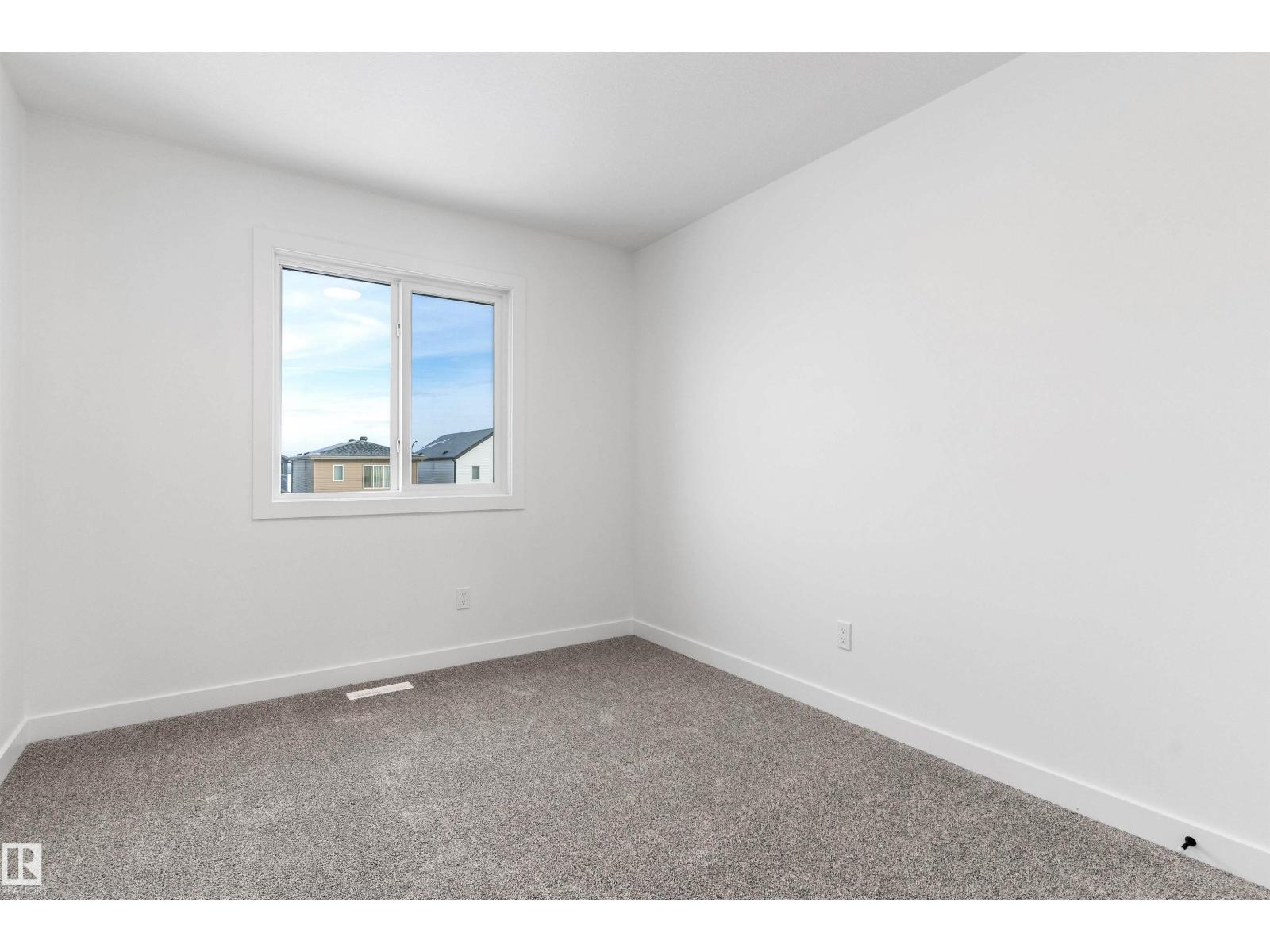 1218 Mcleod Av Property Photo 20