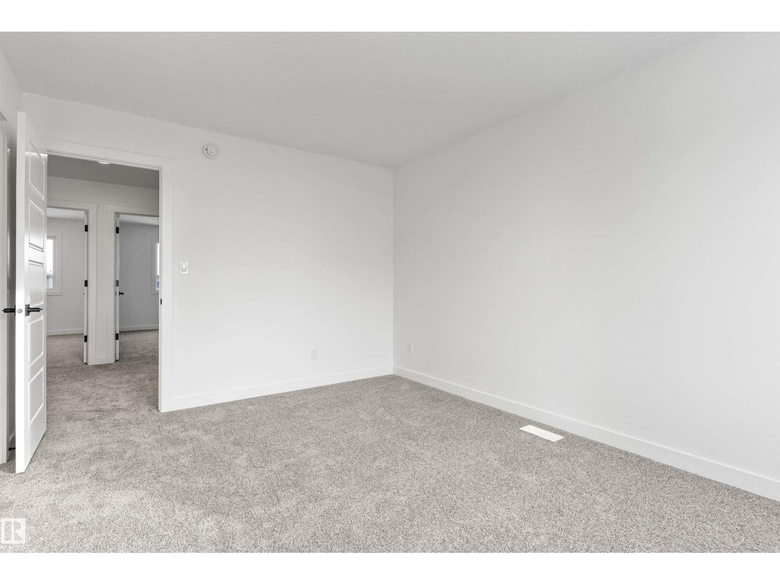 1218 Mcleod Av Property Photo 26