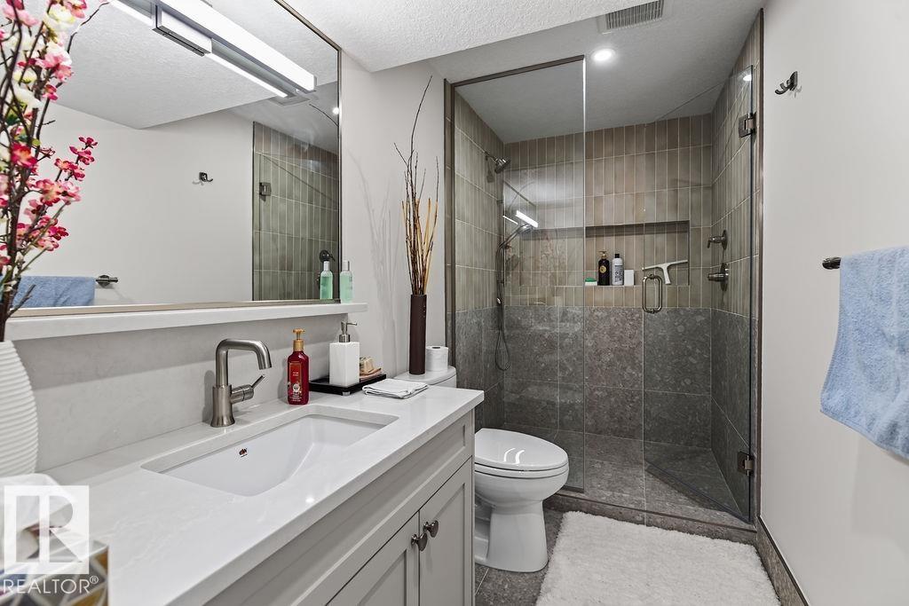 1046 JONES CR NW Property Photo 1