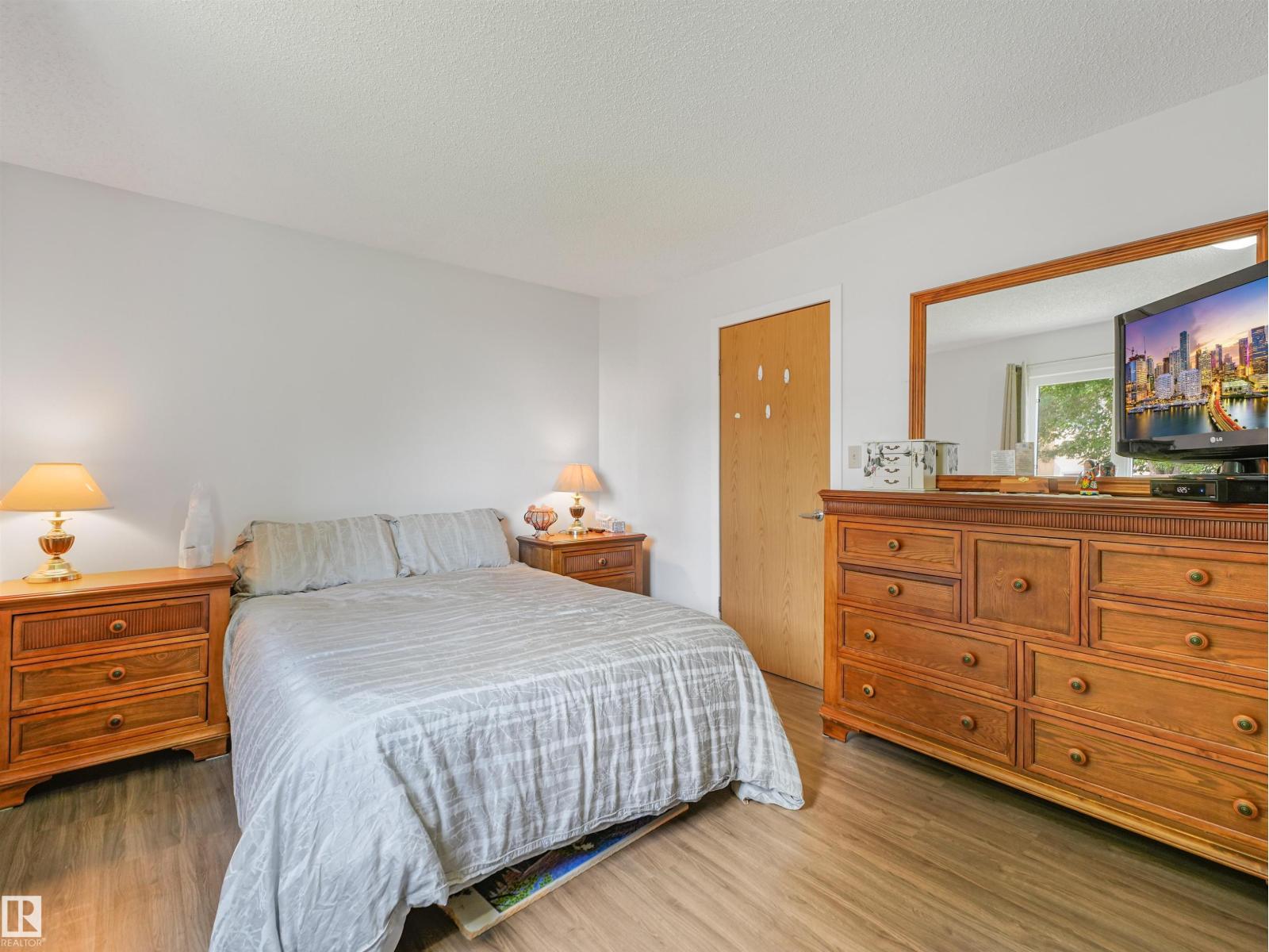 5749 189 St Nw Property Photo 14