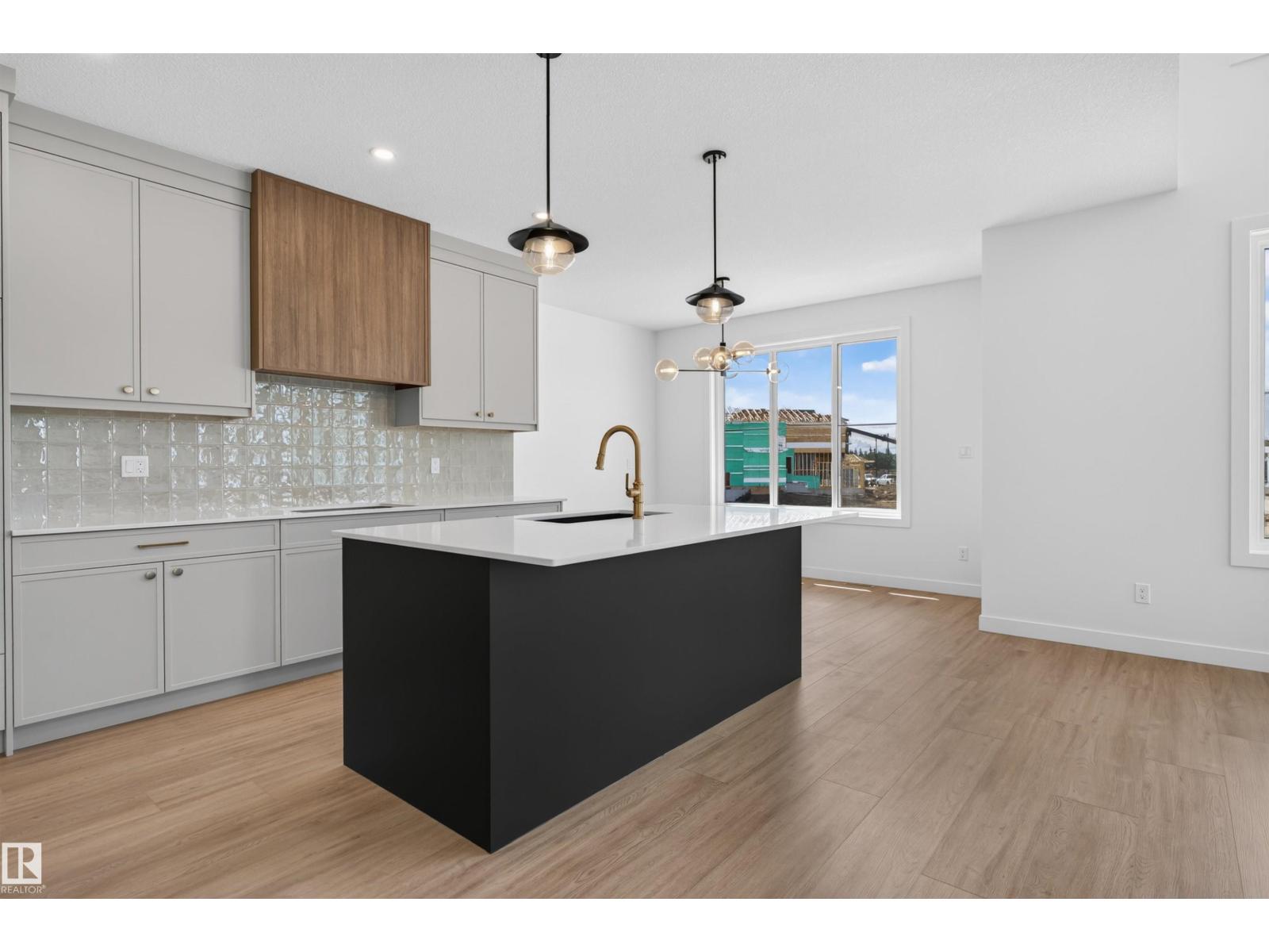 273 Paterson Li Sw Property Photo 11