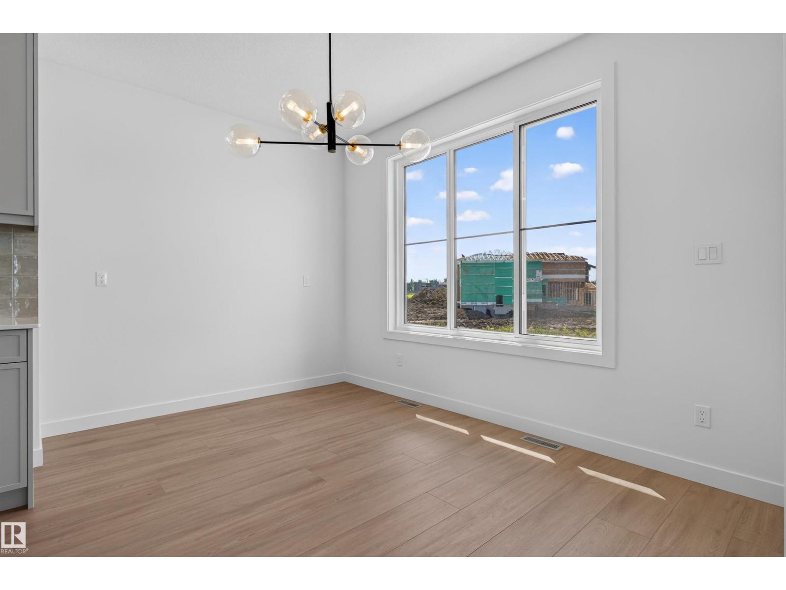 273 Paterson Li Sw Property Photo 16