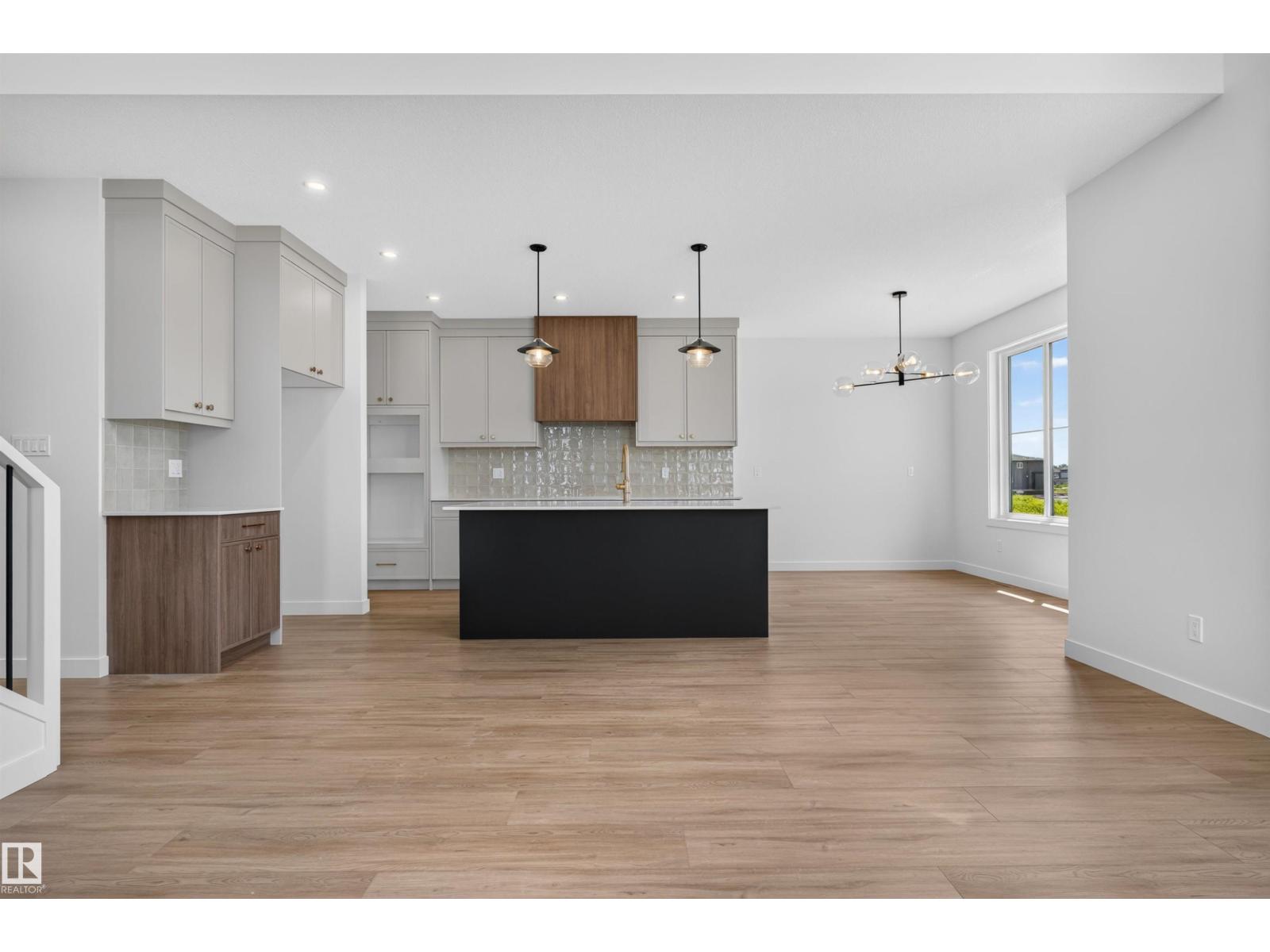 273 Paterson Li Sw Property Photo 19