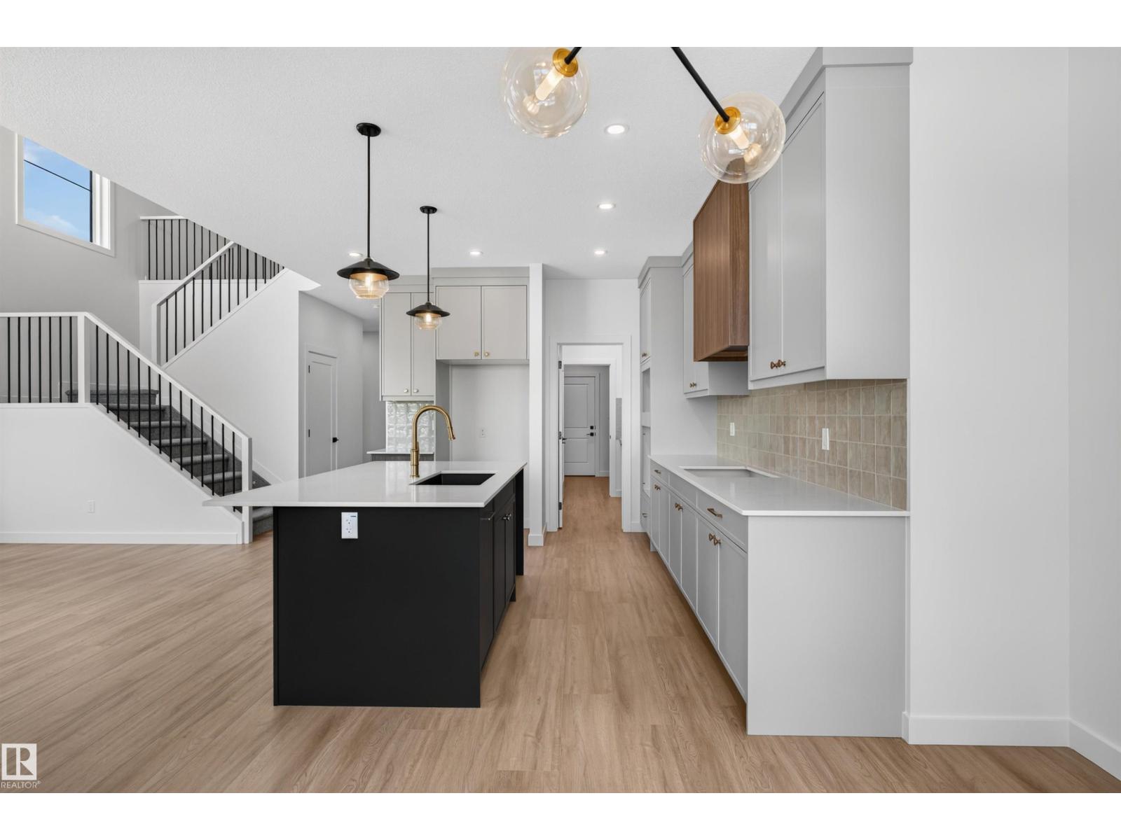 273 Paterson Li Sw Property Photo 22