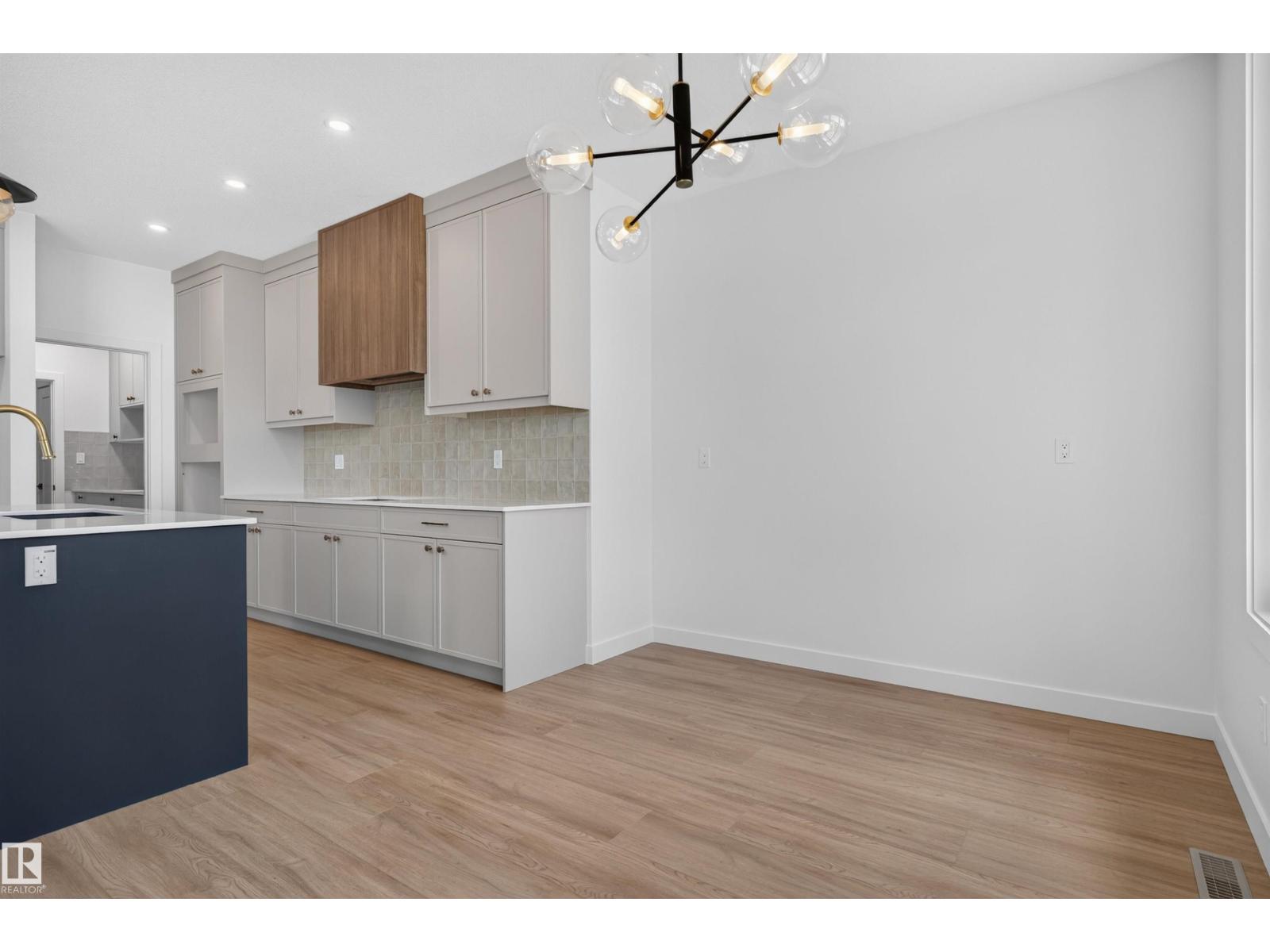 273 Paterson Li Sw Property Photo 24