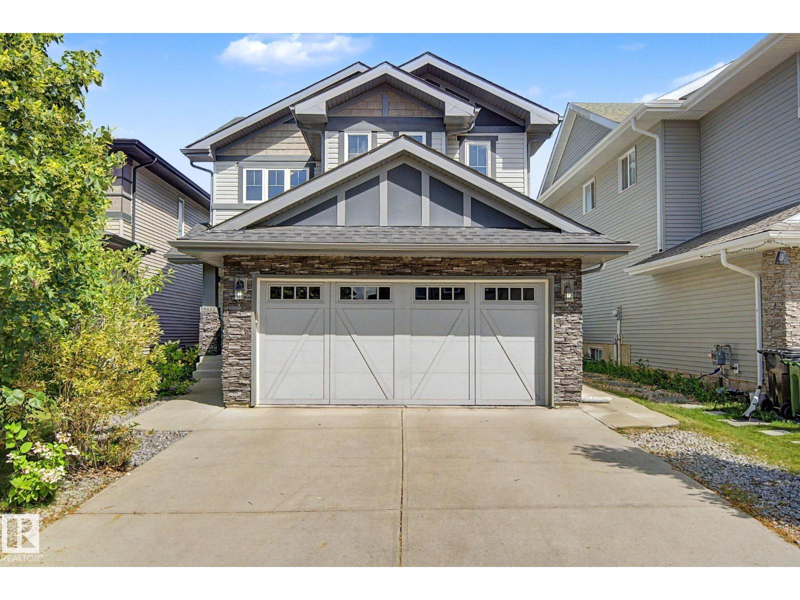 15868 10 Av Sw Property Photo 1