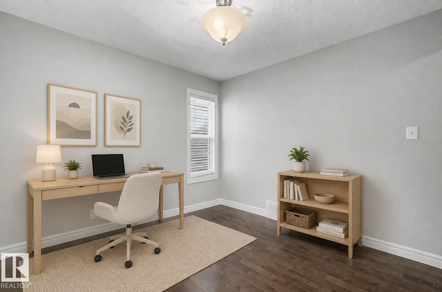 15868 10 Av Sw Property Photo 6