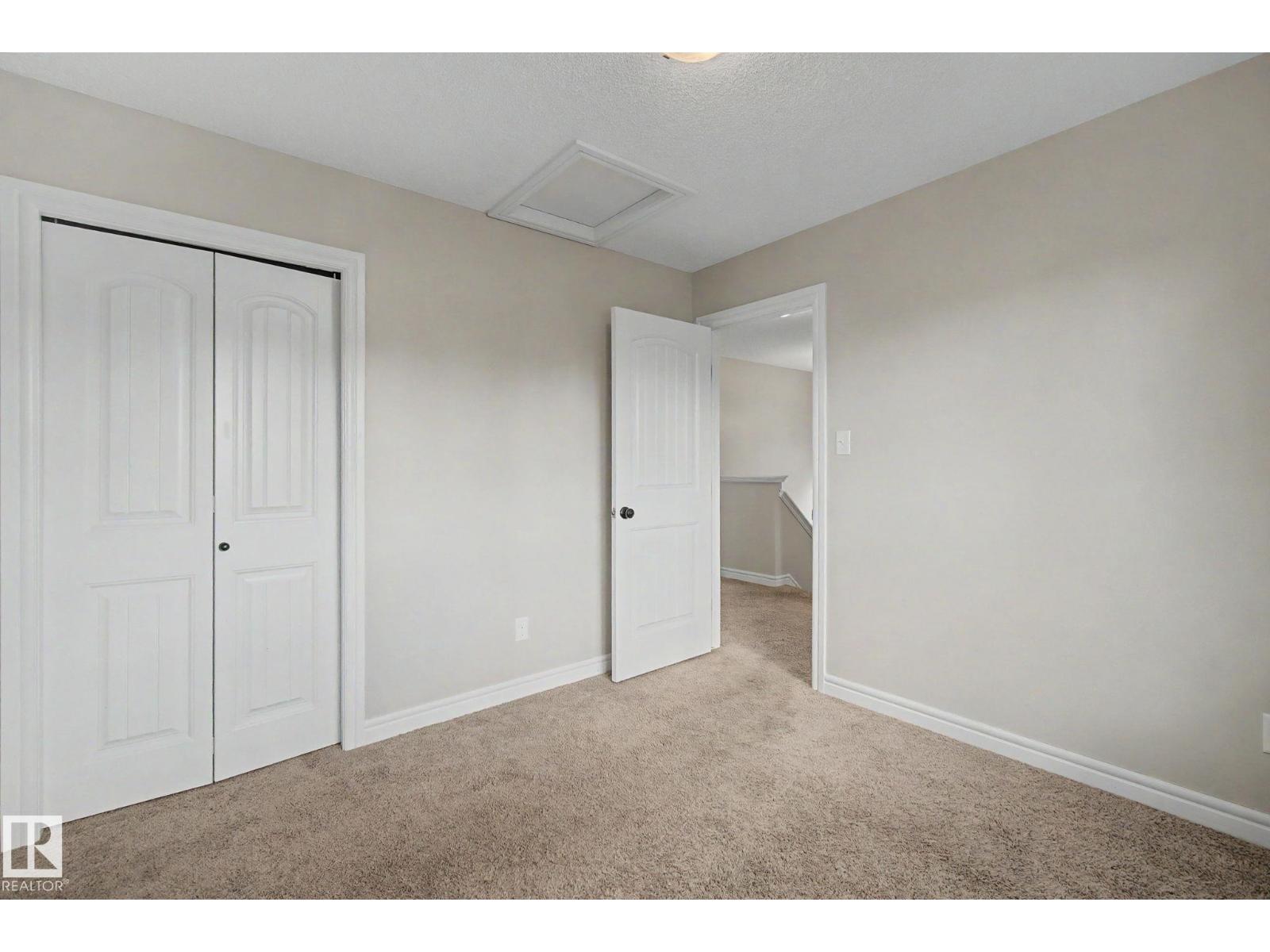 15868 10 Av Sw Property Photo 33