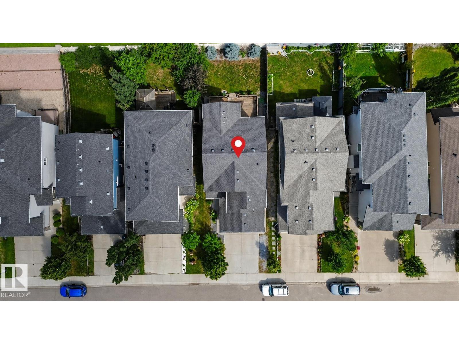15868 10 Av Sw Property Photo 66