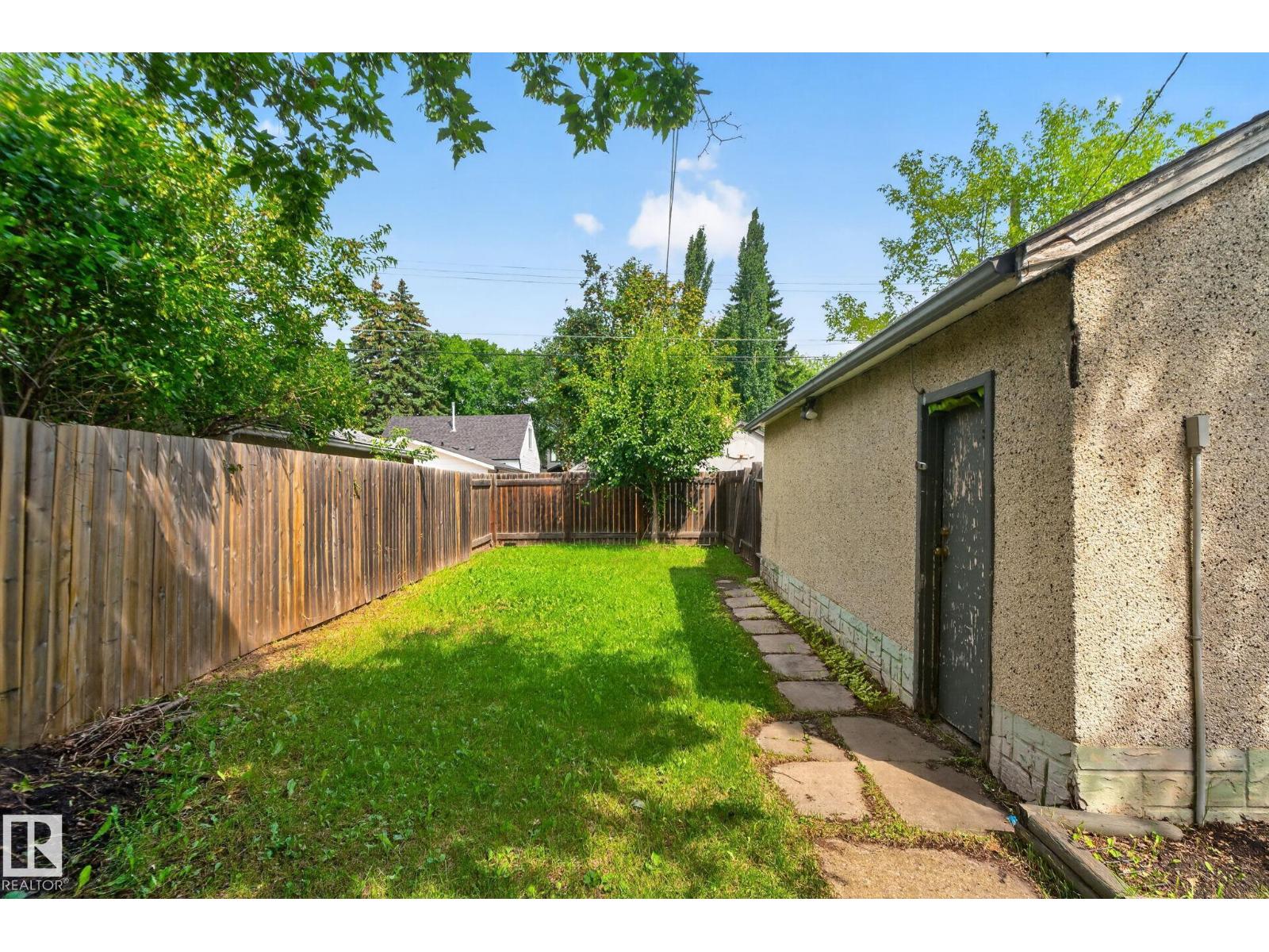 10508 67 Av Nw Nw Property Photo 4