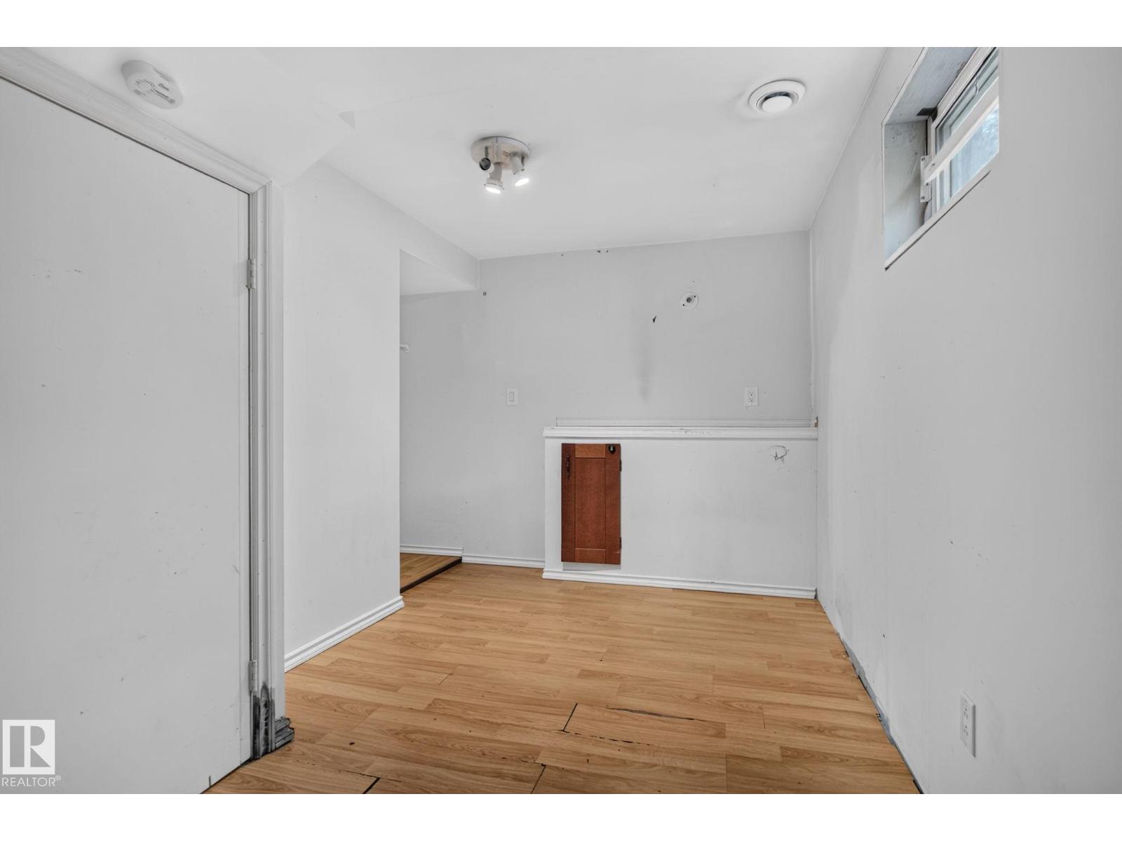 10508 67 Av Nw Nw Property Photo 16