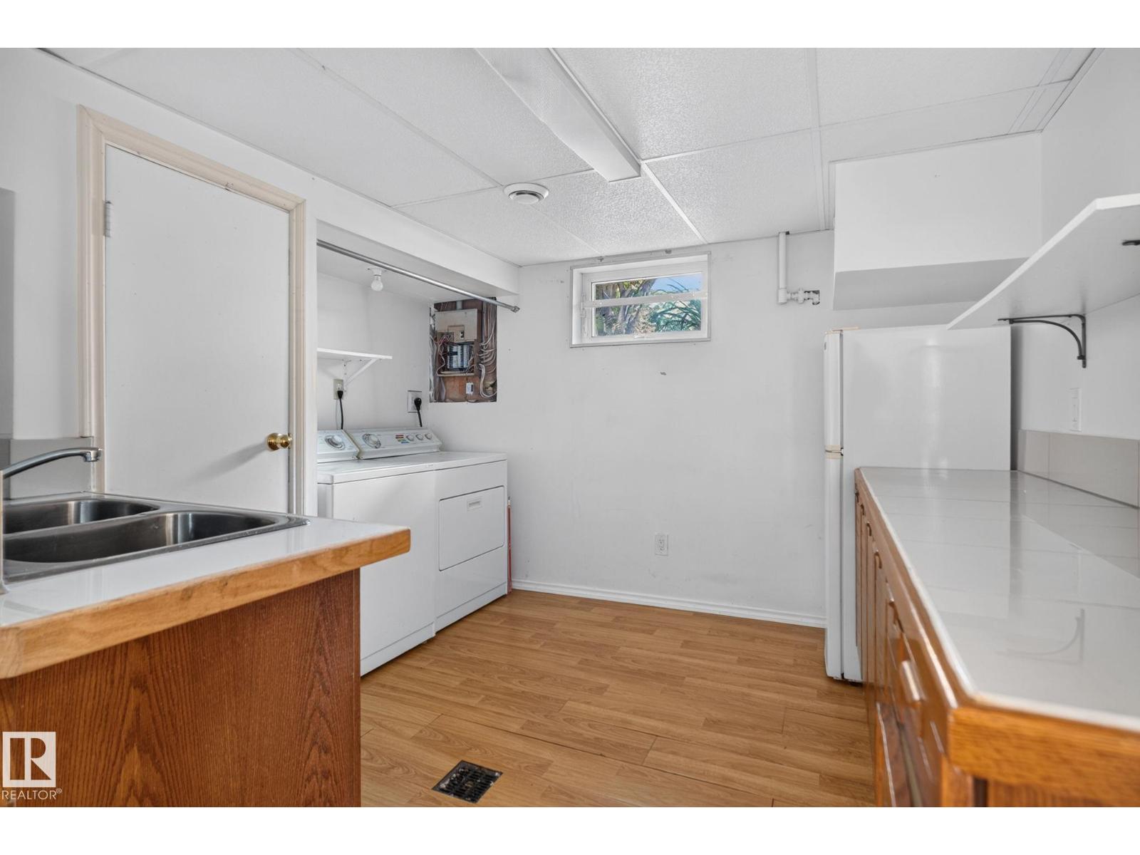 10508 67 Av Nw Nw Property Photo 18