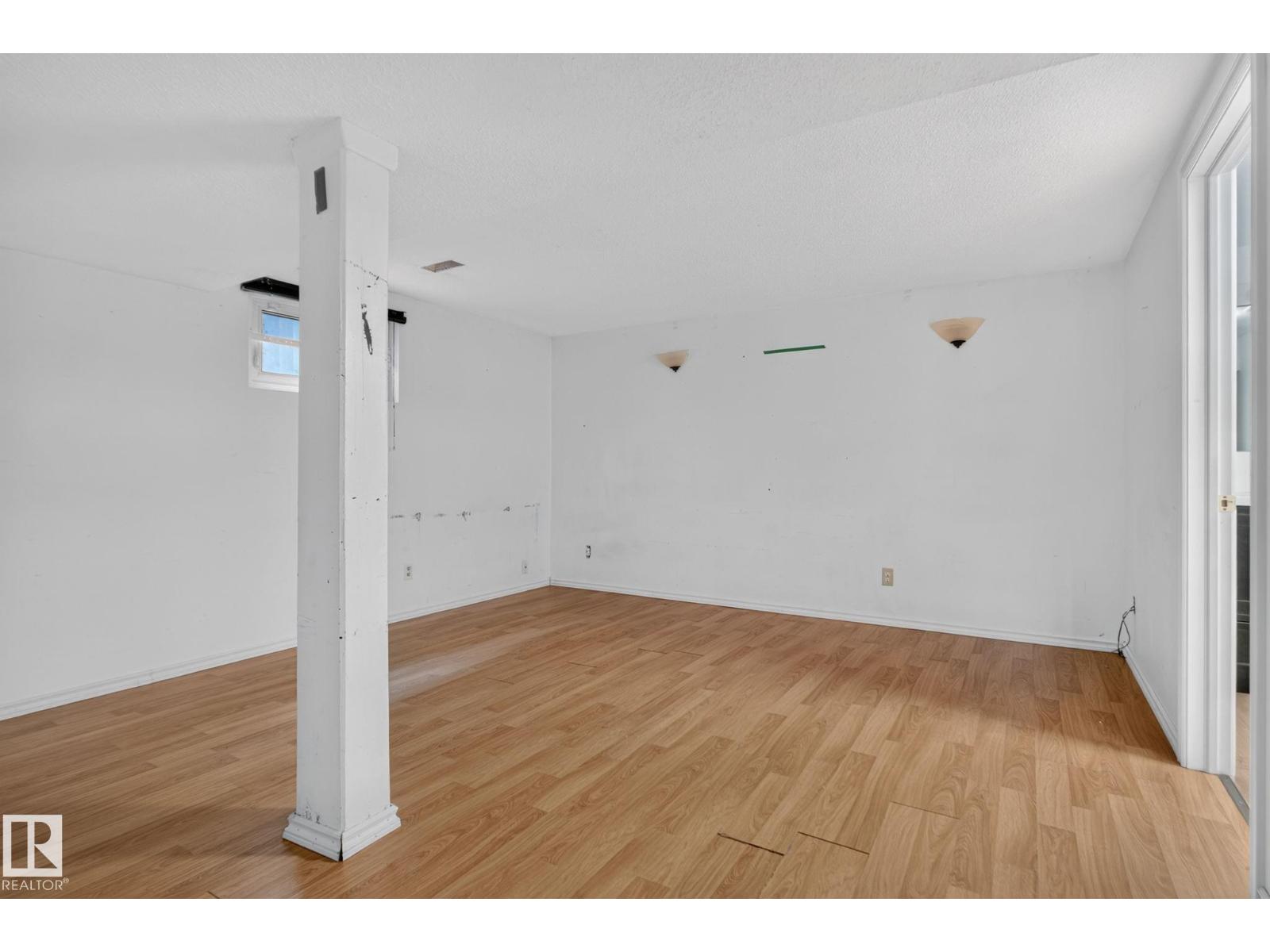 10508 67 Av Nw Nw Property Photo 21