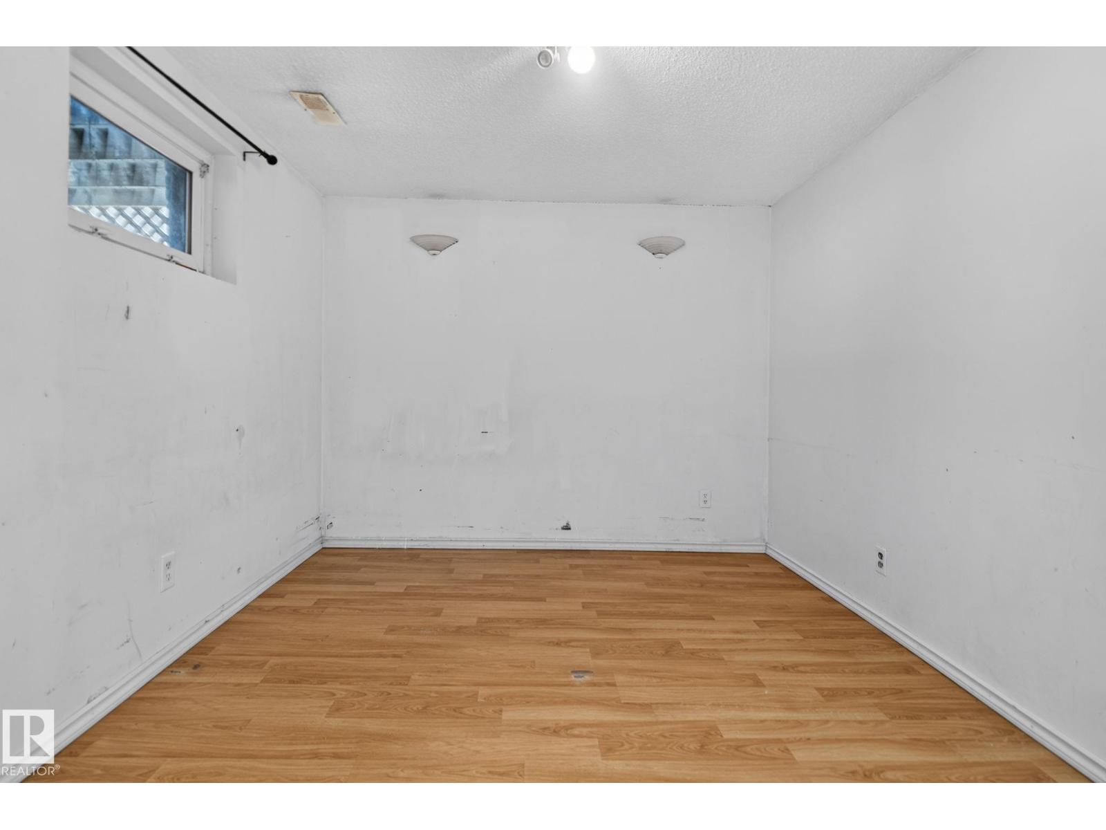 10508 67 Av Nw Nw Property Photo 23