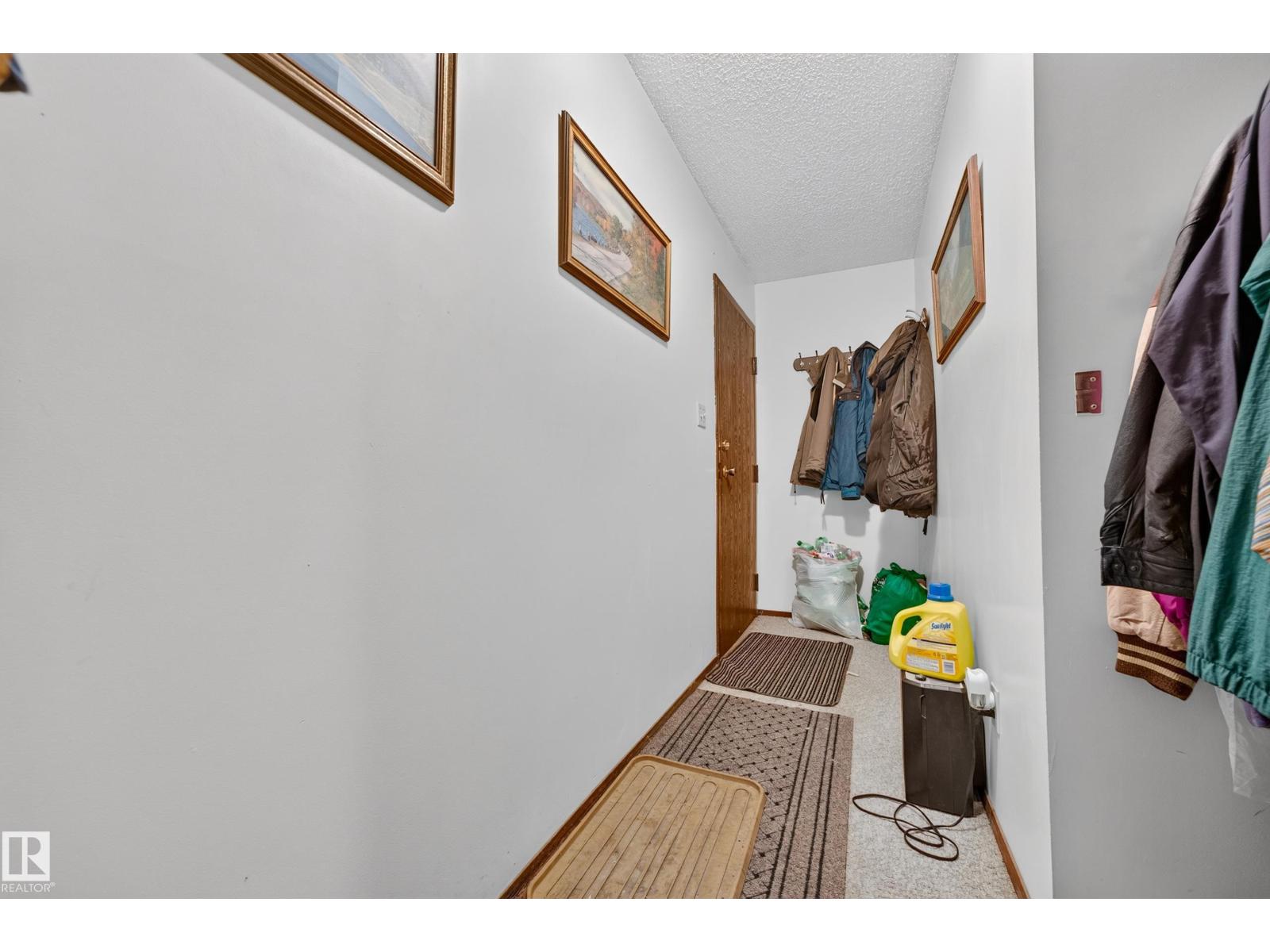 #206 10842 107 St Nw Property Photo 3