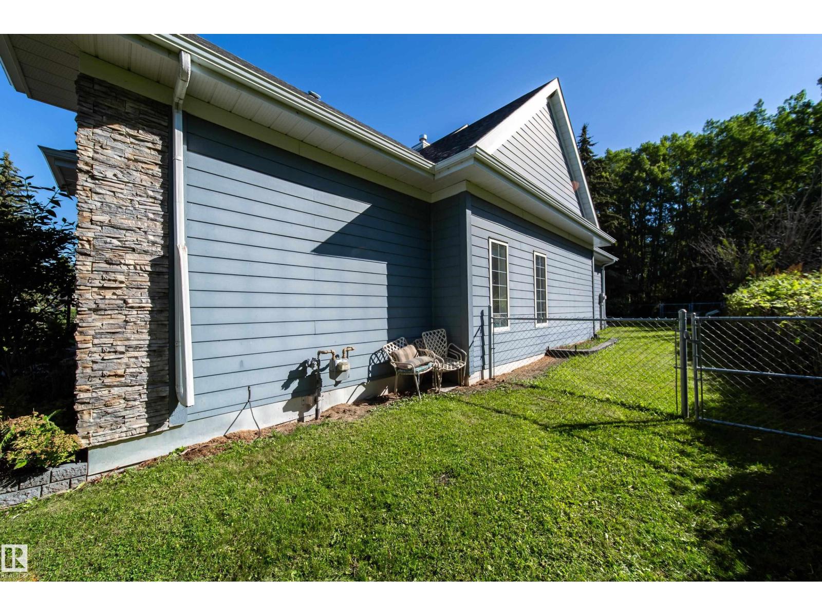 2a Silver Beach Rd Property Photo 69