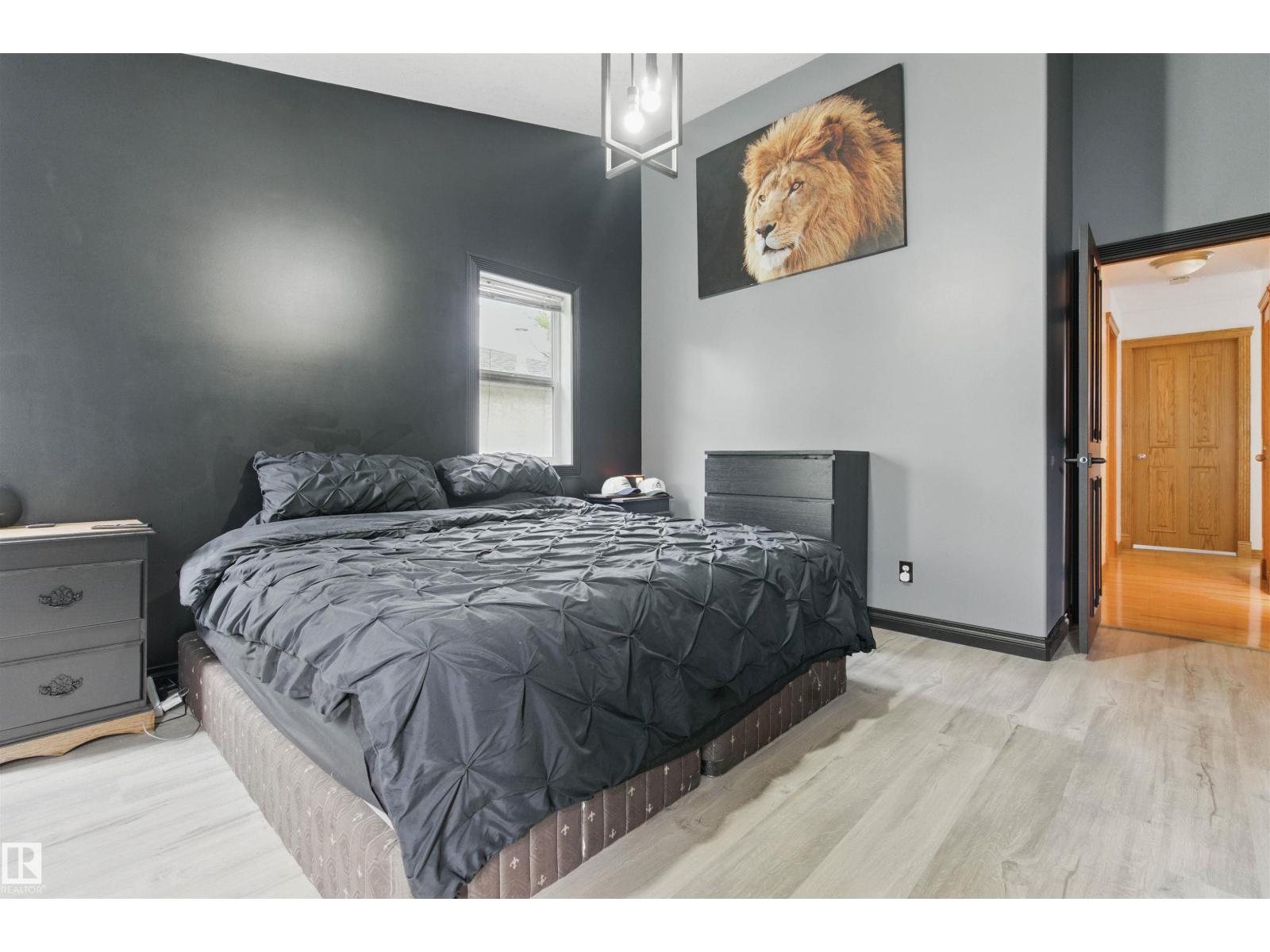 9716 160 St Nw Property Photo 11