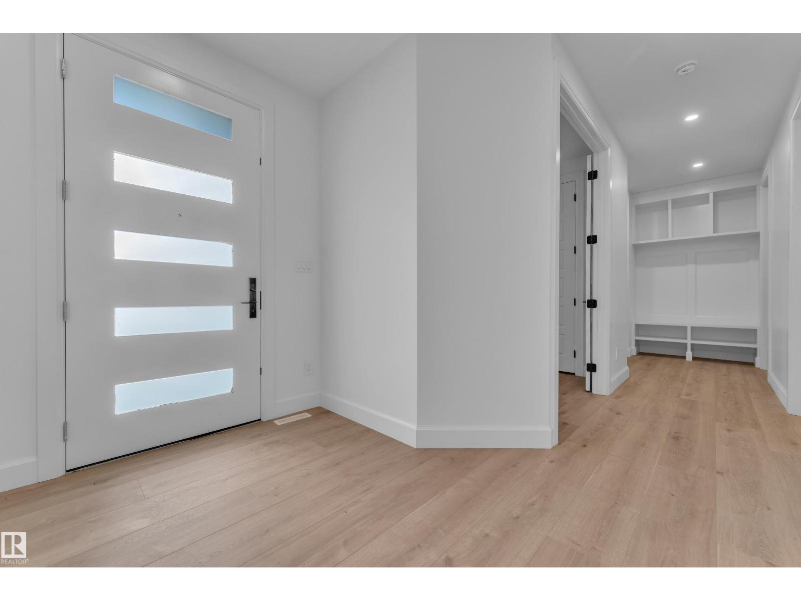 51 Meadowgrove Lane Property Photo 3