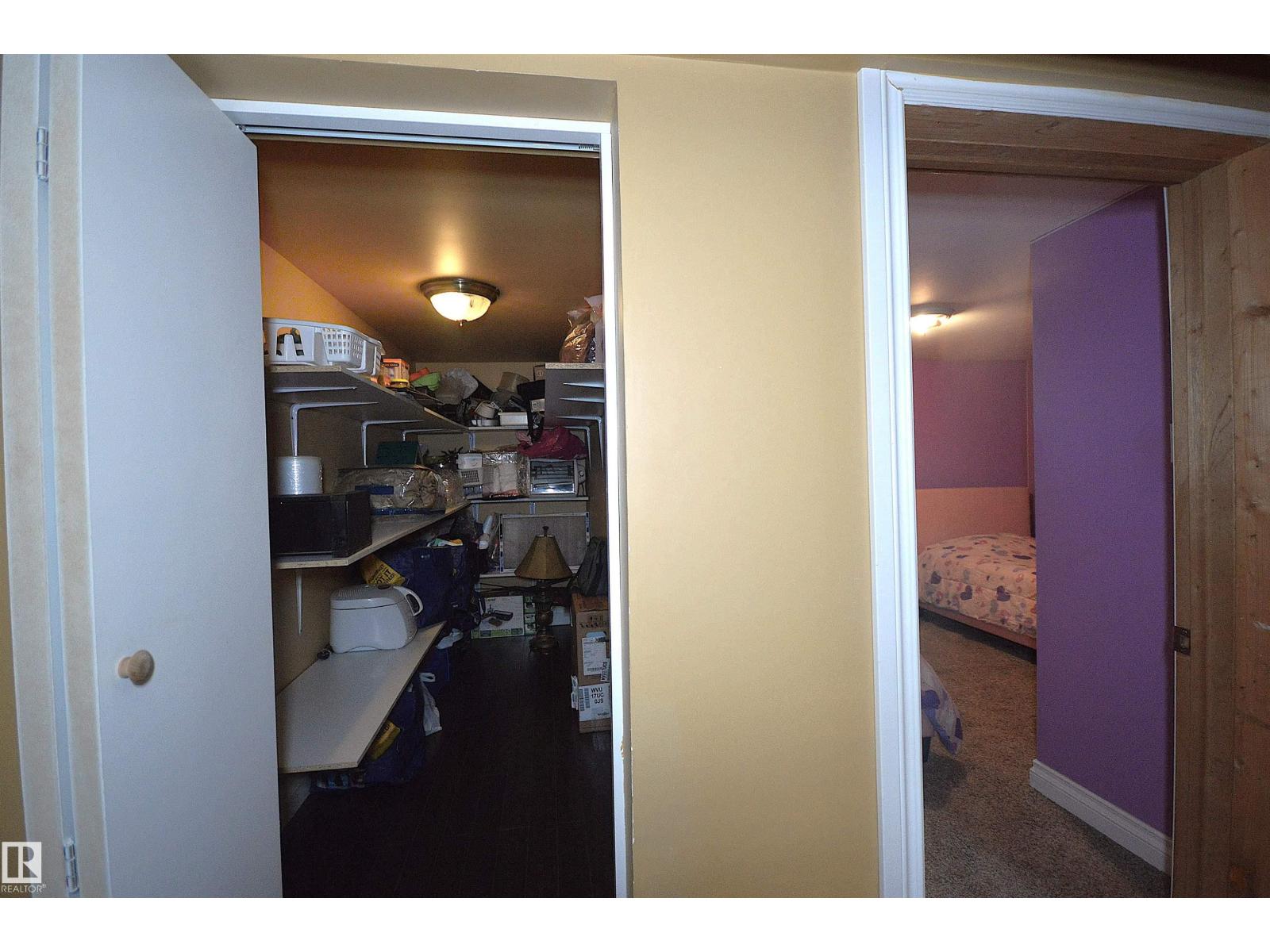 4802 50 St Property Photo 32