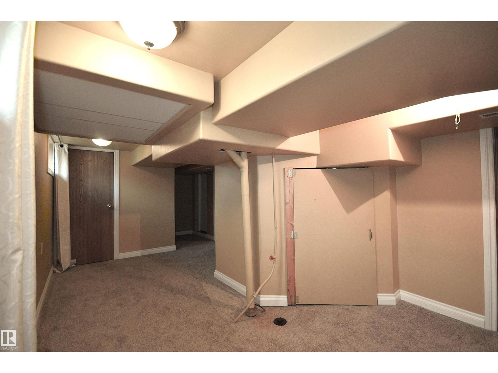 4802 50 St Property Photo 33