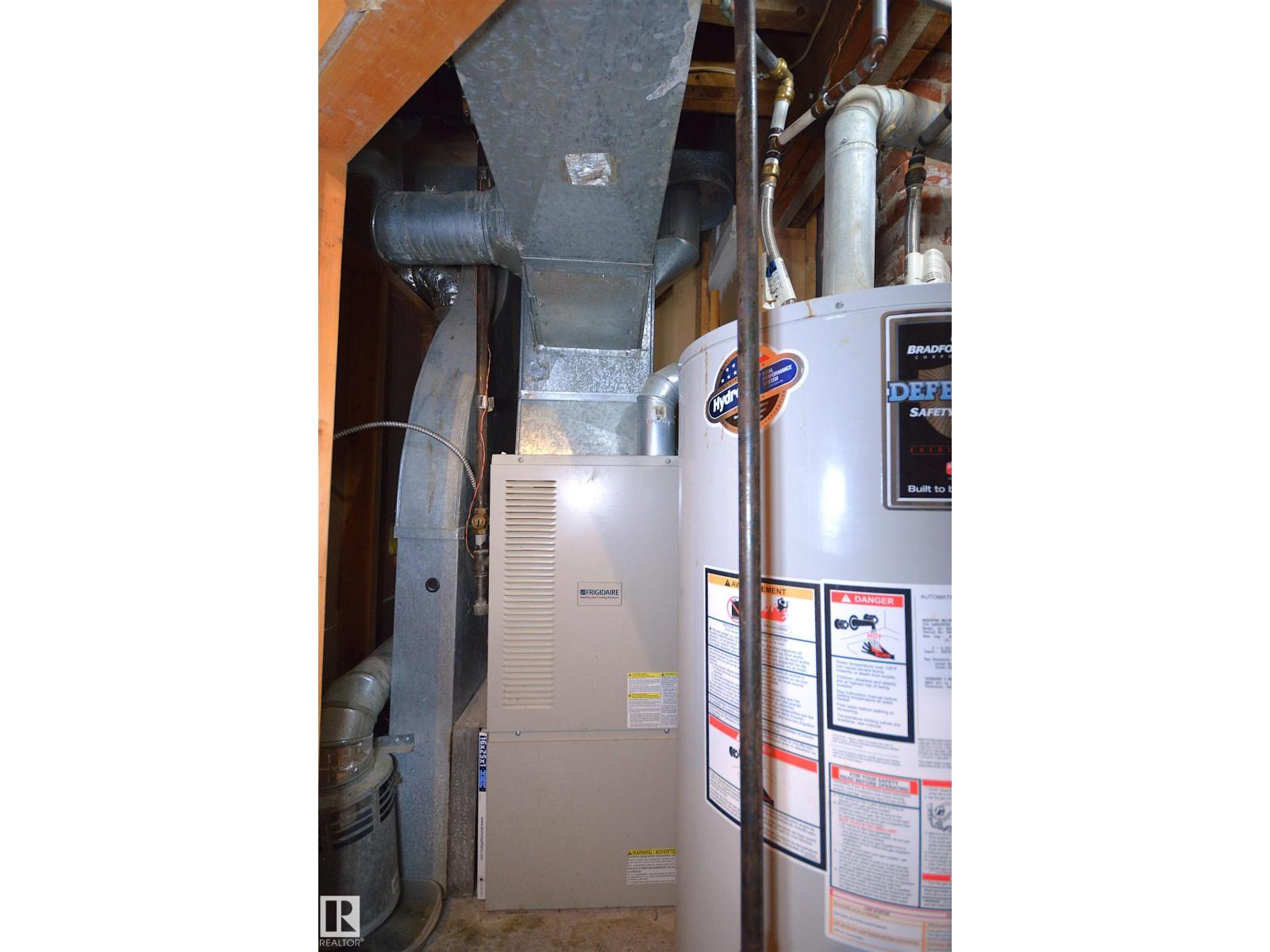4802 50 St Property Photo 35
