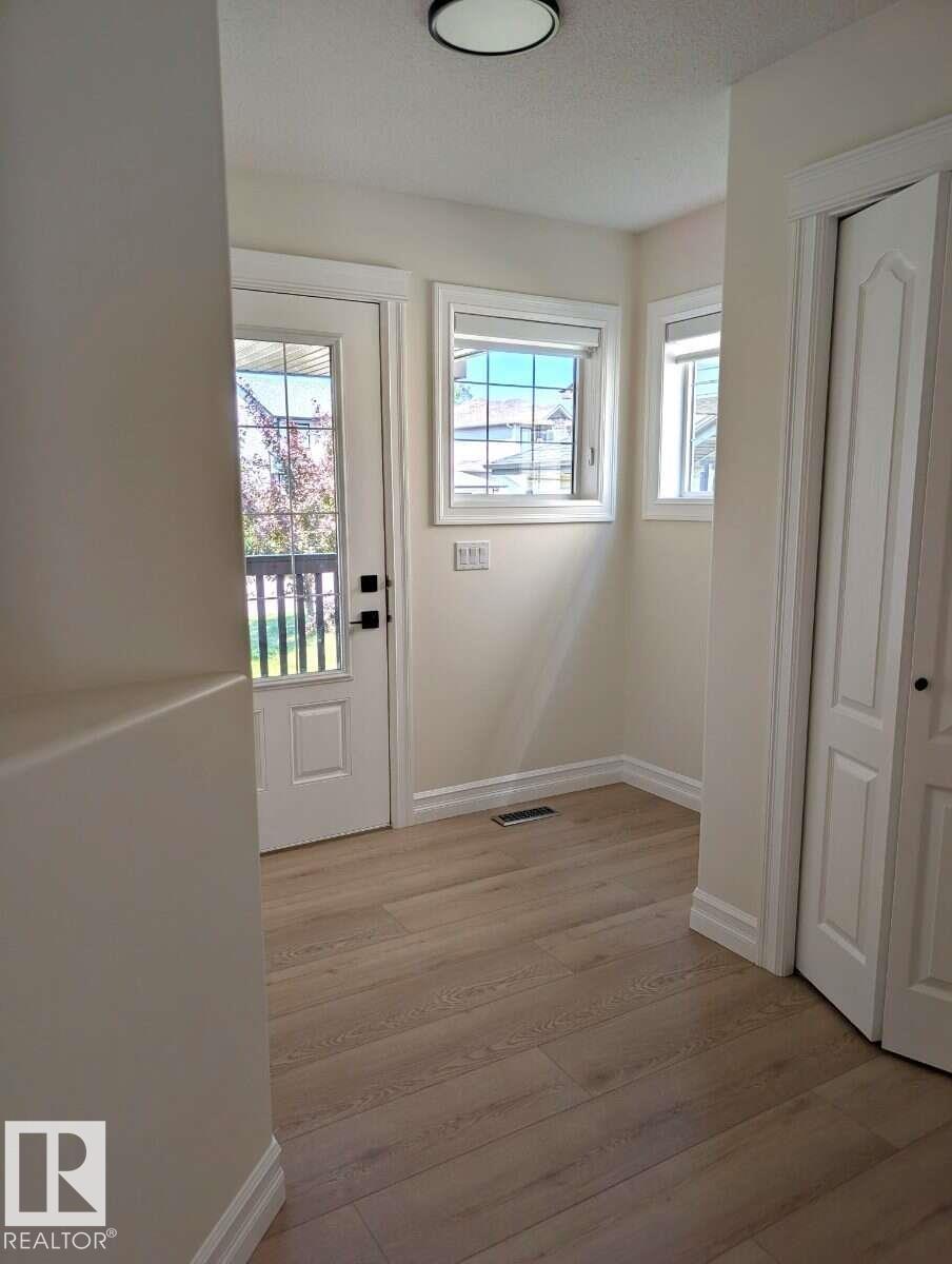 1236 Westerra Cr Property Photo 4
