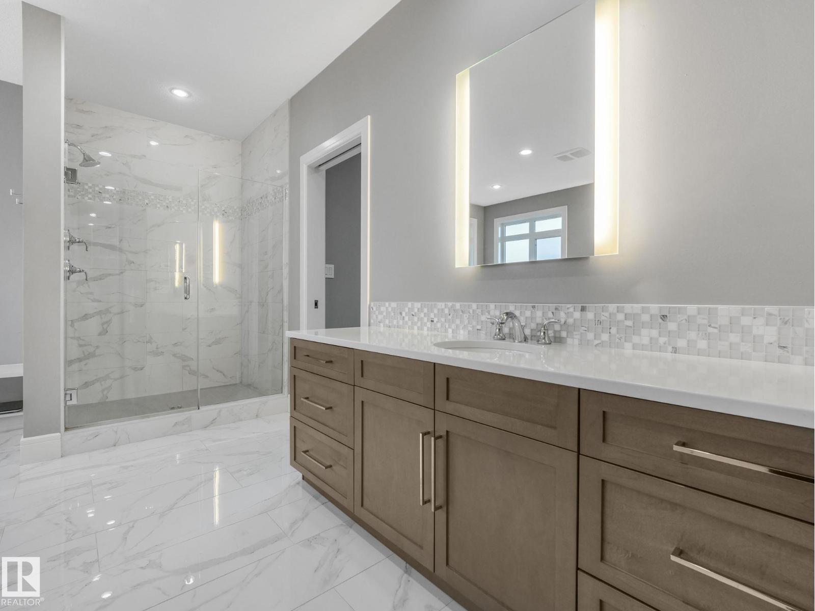 8927 120 St Nw Property Photo 27