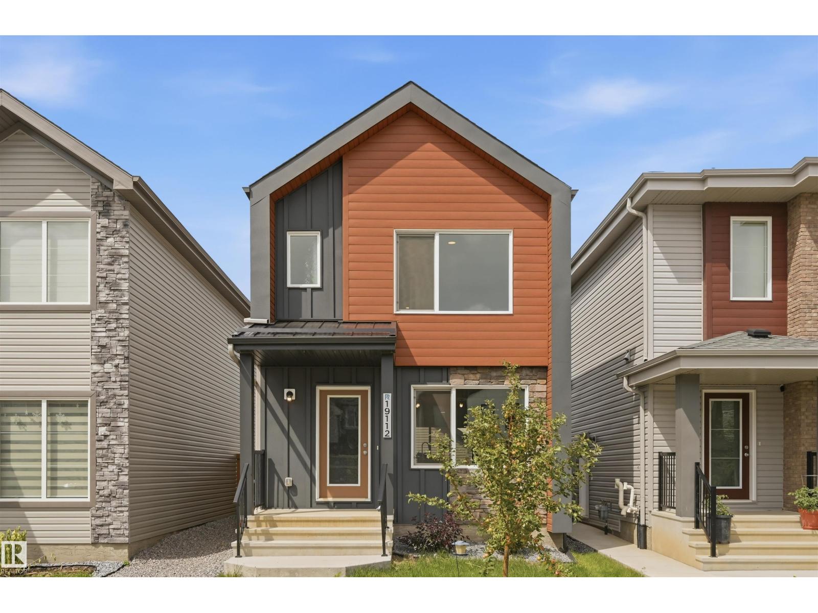 19112 22 Av Nw Property Photo 1
