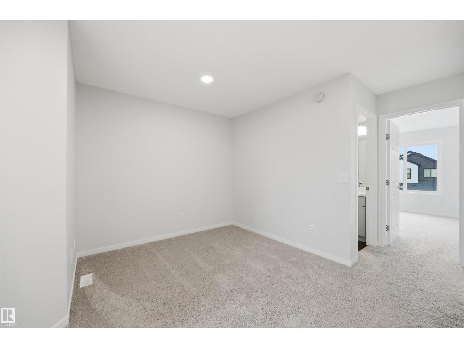 19112 22 Av Nw Property Photo 15