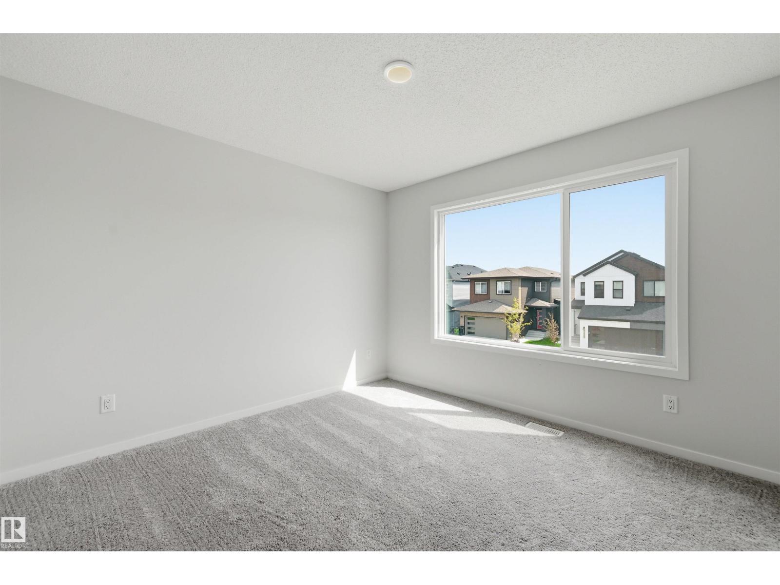 19112 22 Av Nw Property Photo 17