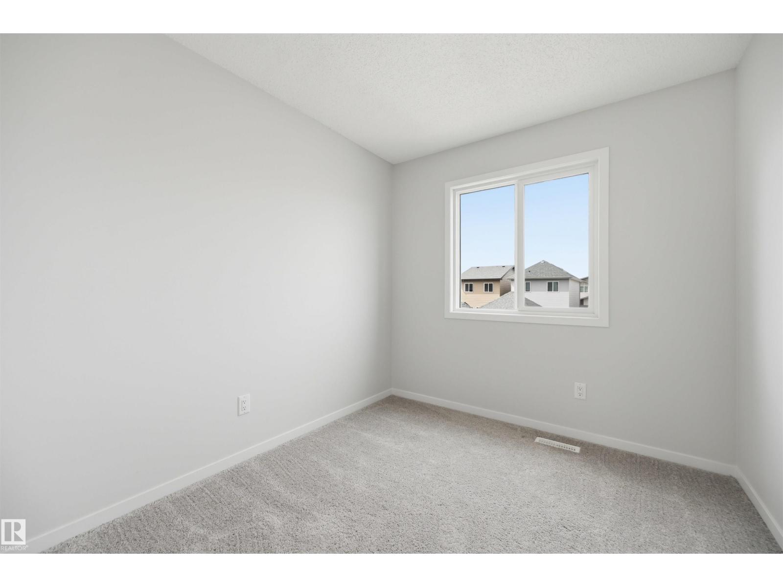 19112 22 Av Nw Property Photo 27