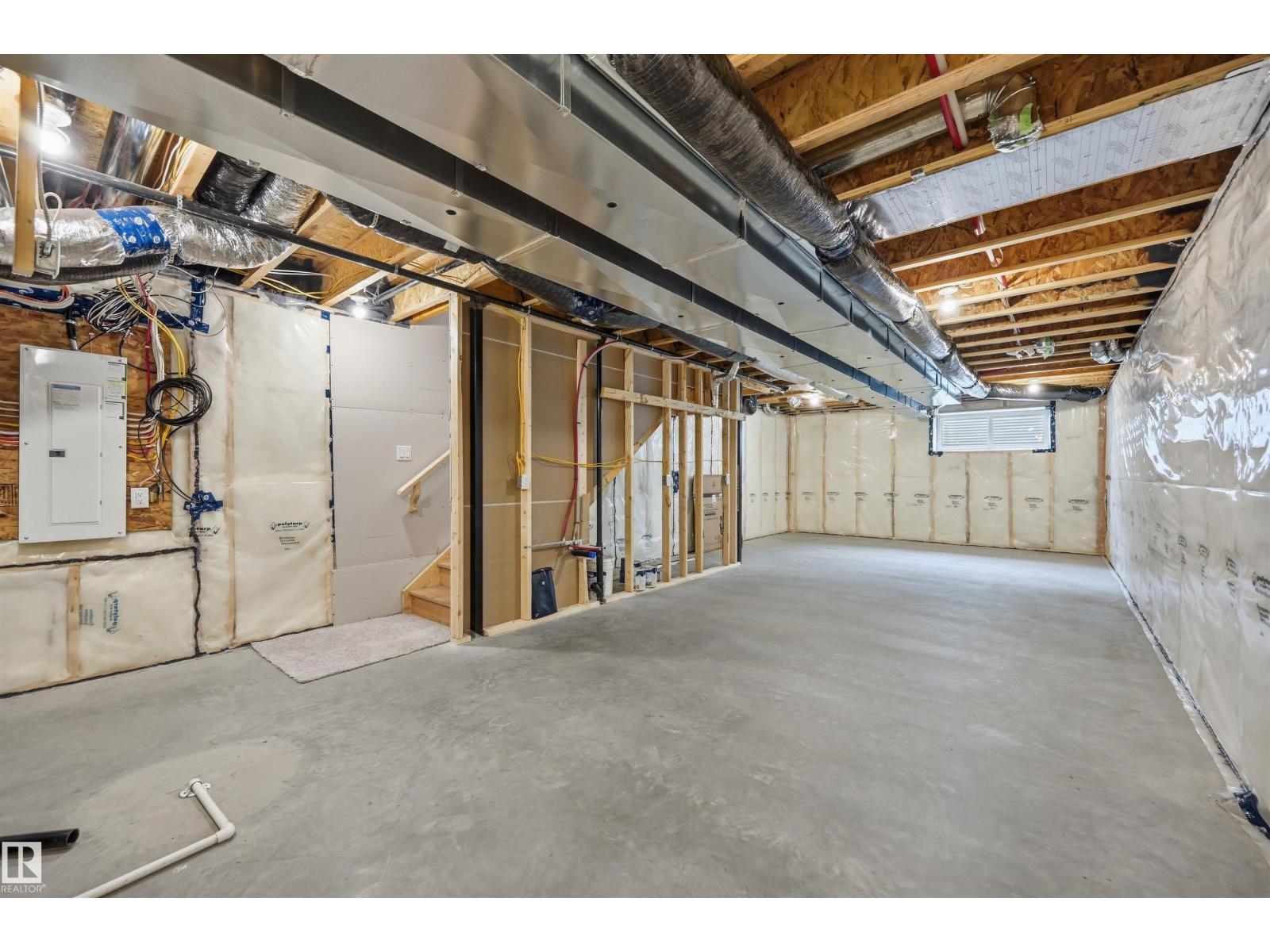 19112 22 Av Nw Property Photo 29