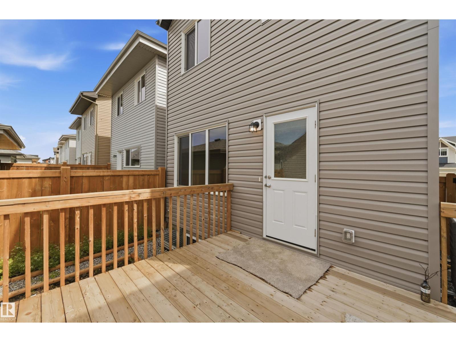19112 22 Av Nw Property Photo 32