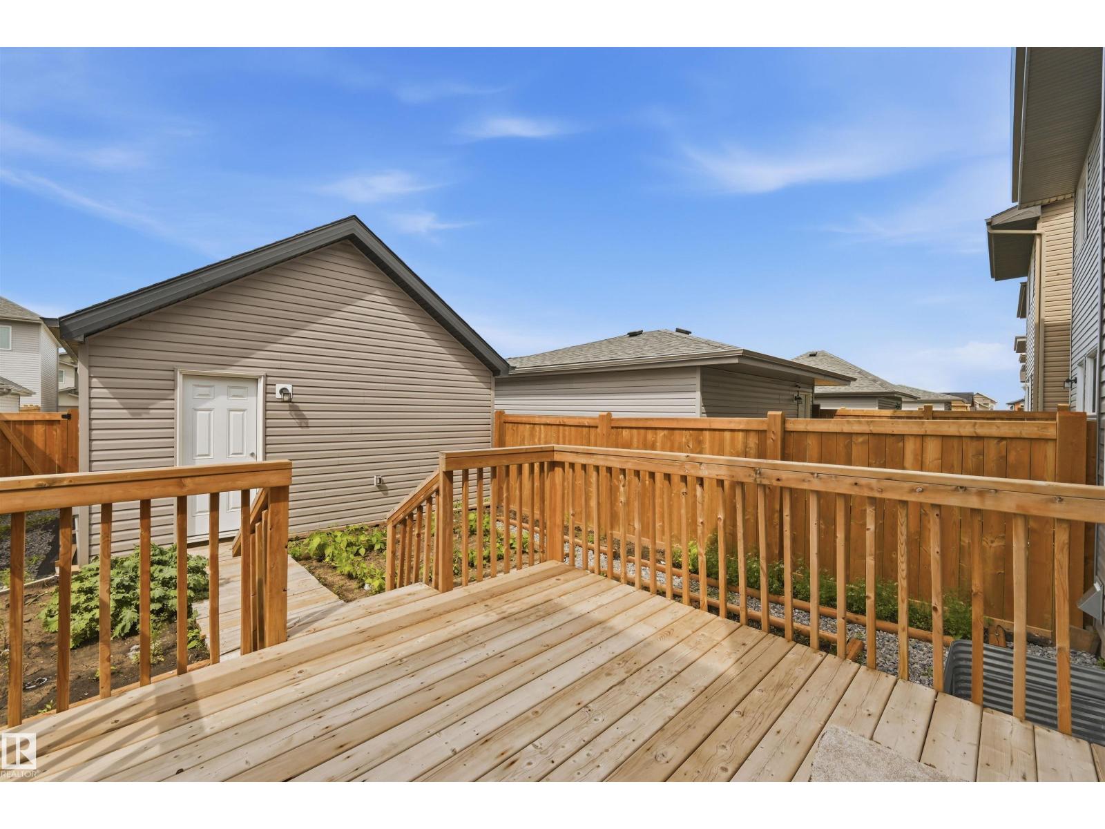 19112 22 Av Nw Property Photo 33