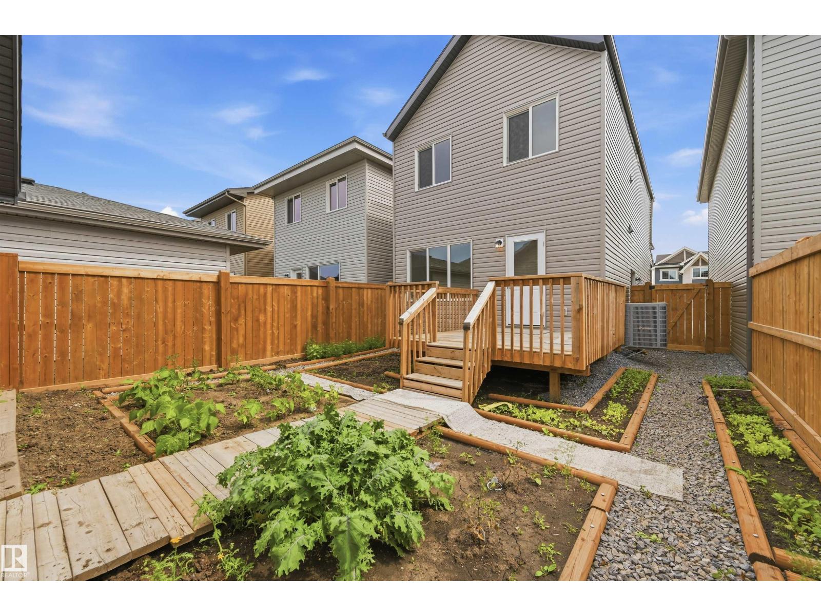 19112 22 Av Nw Property Photo 35