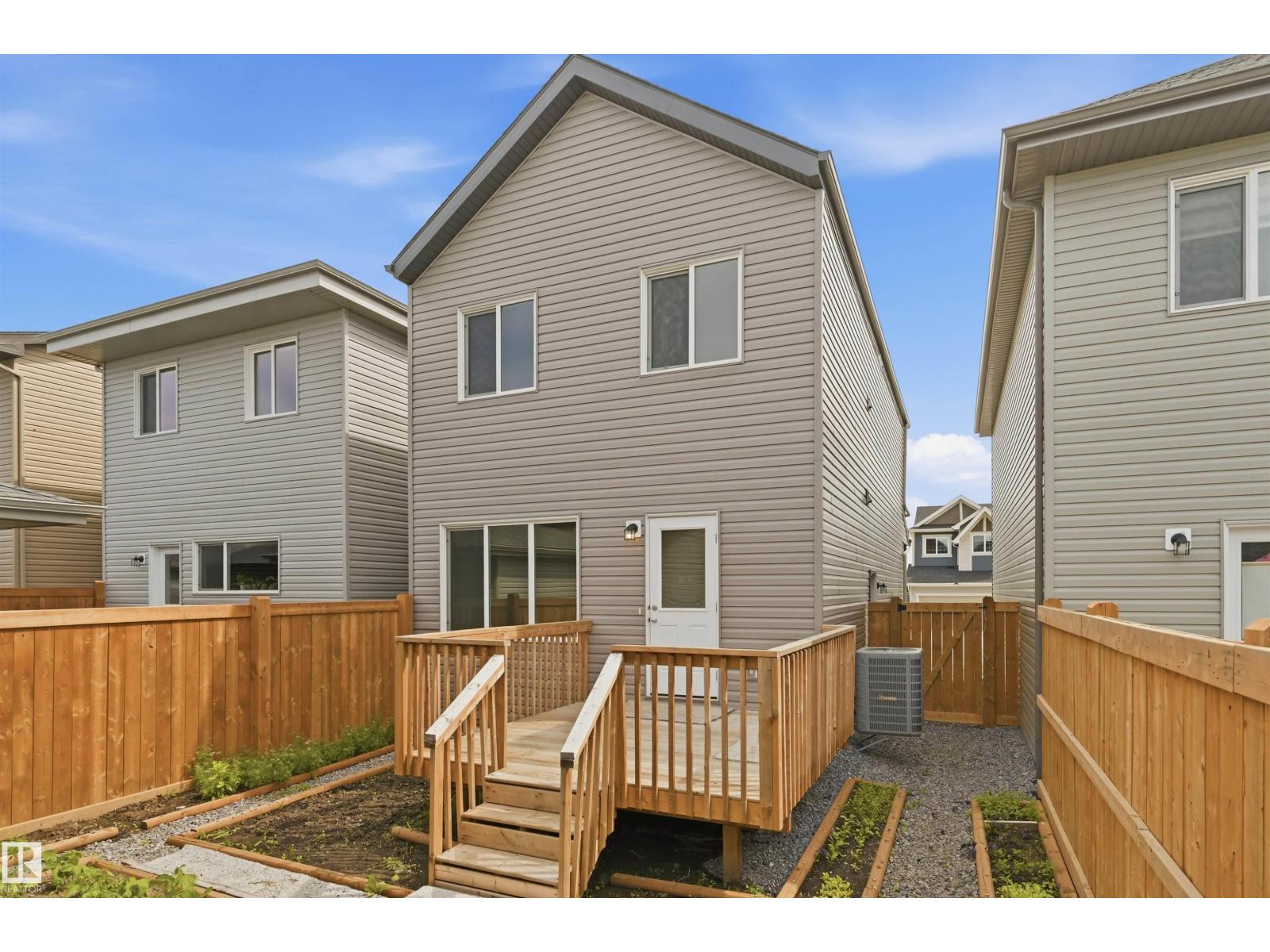 19112 22 Av Nw Property Photo 36