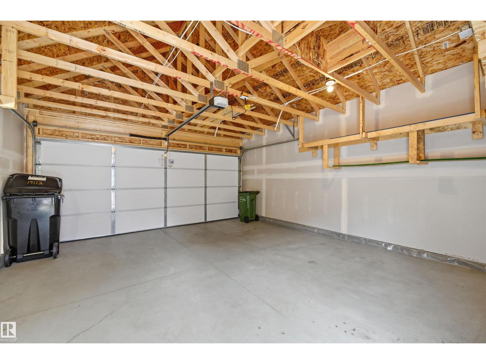 19112 22 Av Nw Property Photo 37