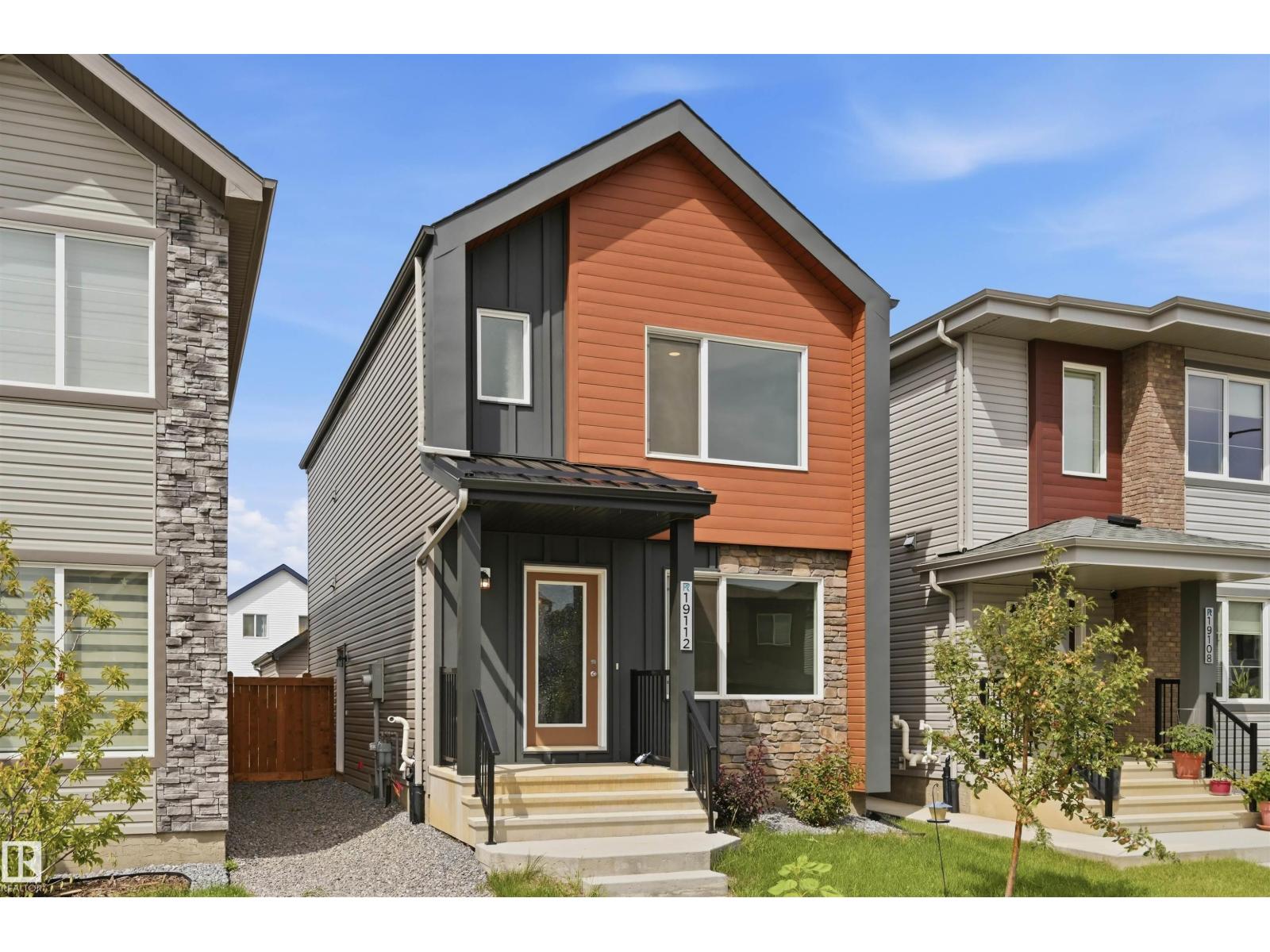 19112 22 Av Nw Property Photo 40