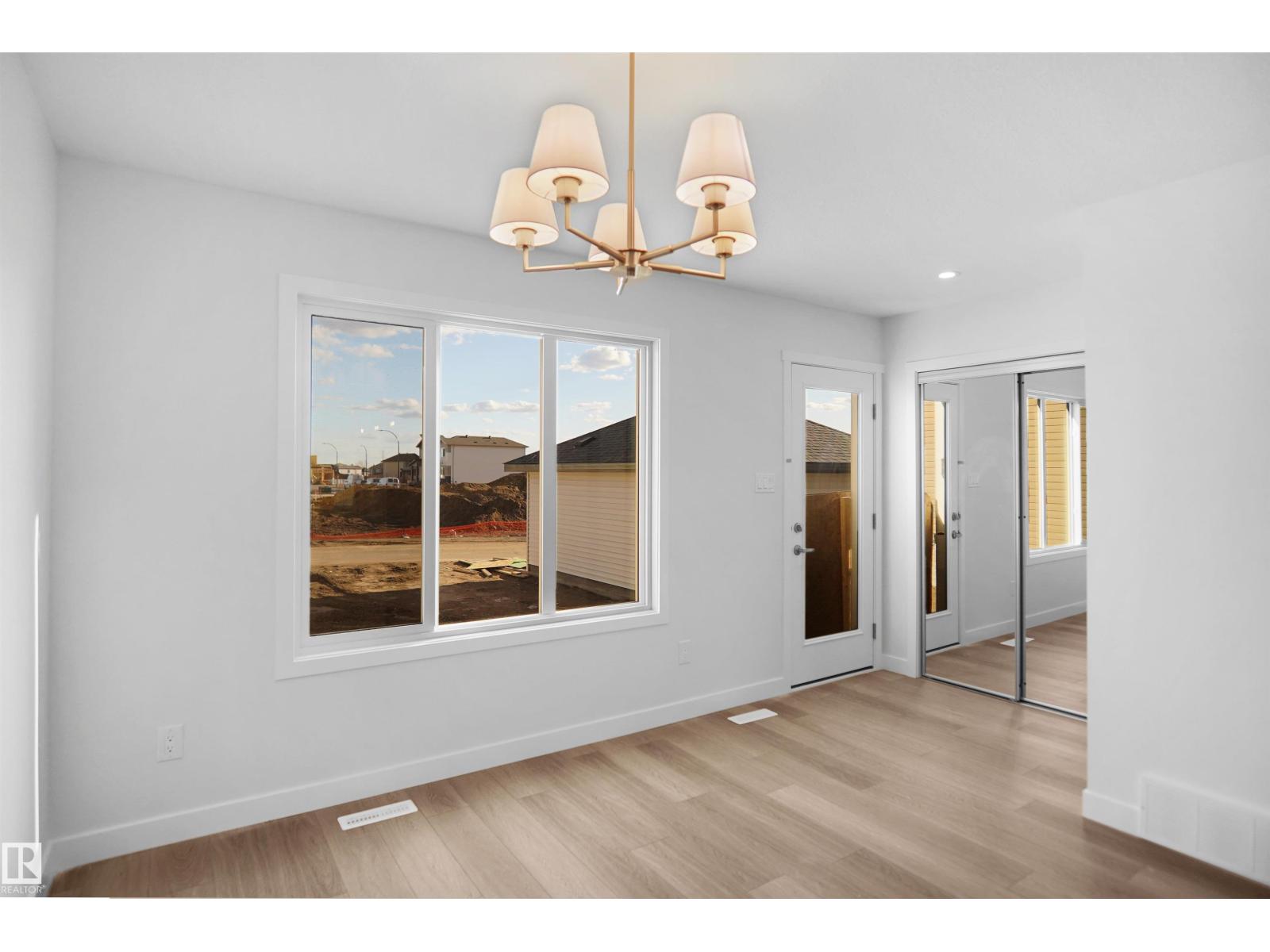221 Falcon Cr Property Photo 15
