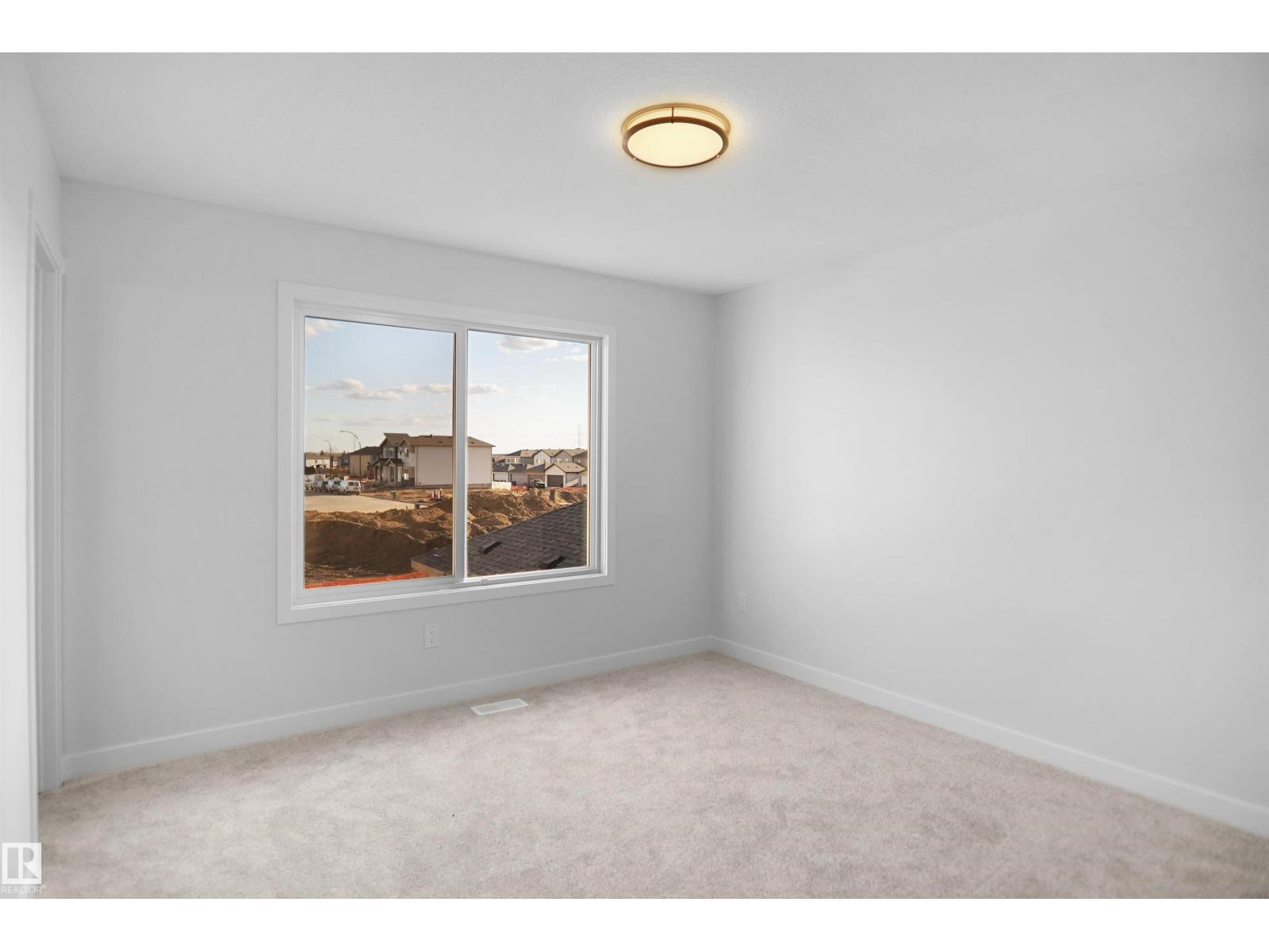 221 Falcon Cr Property Photo 21